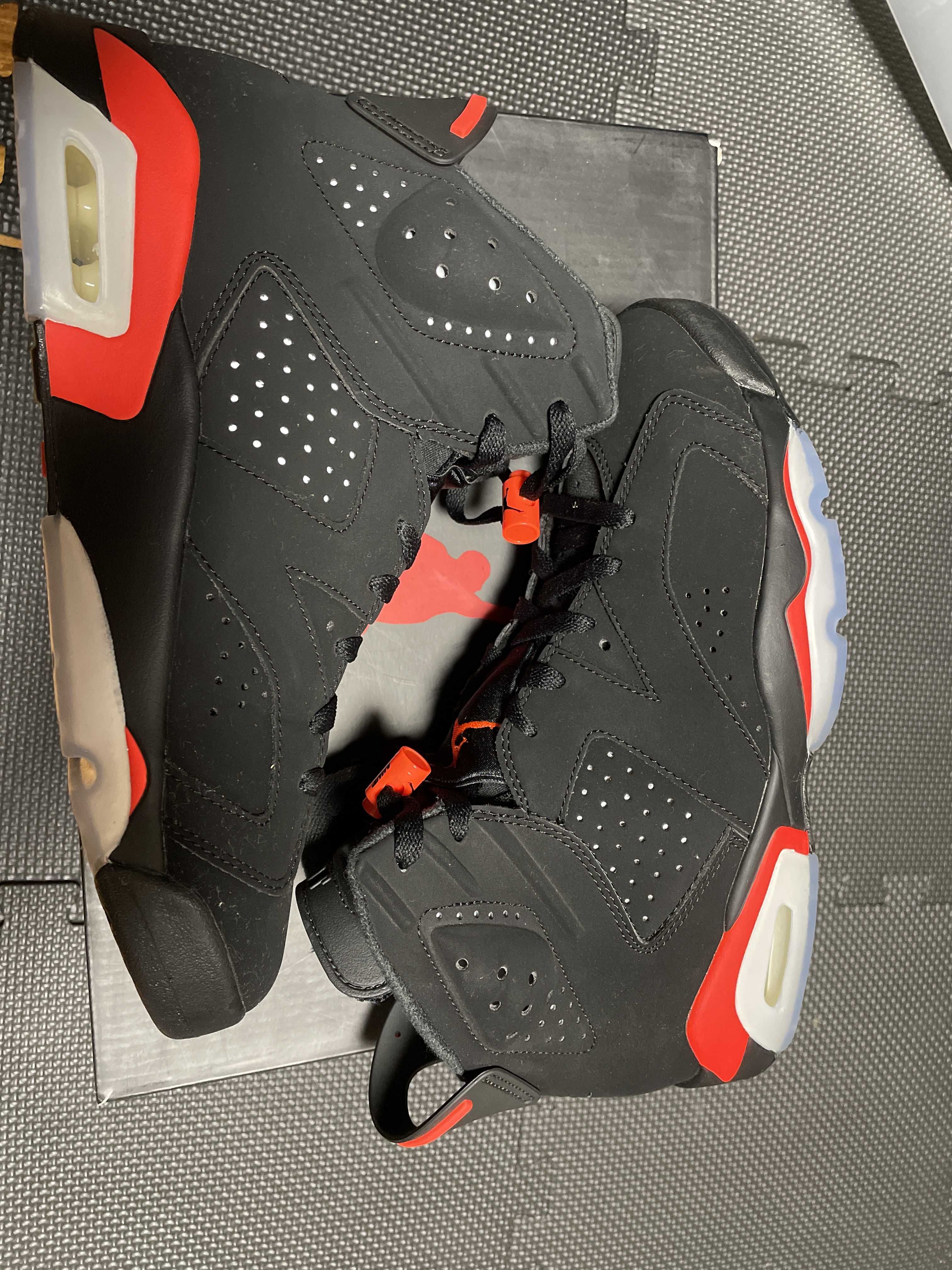 Nike Air Jordan 6 Retro OG "Black/Infrared"