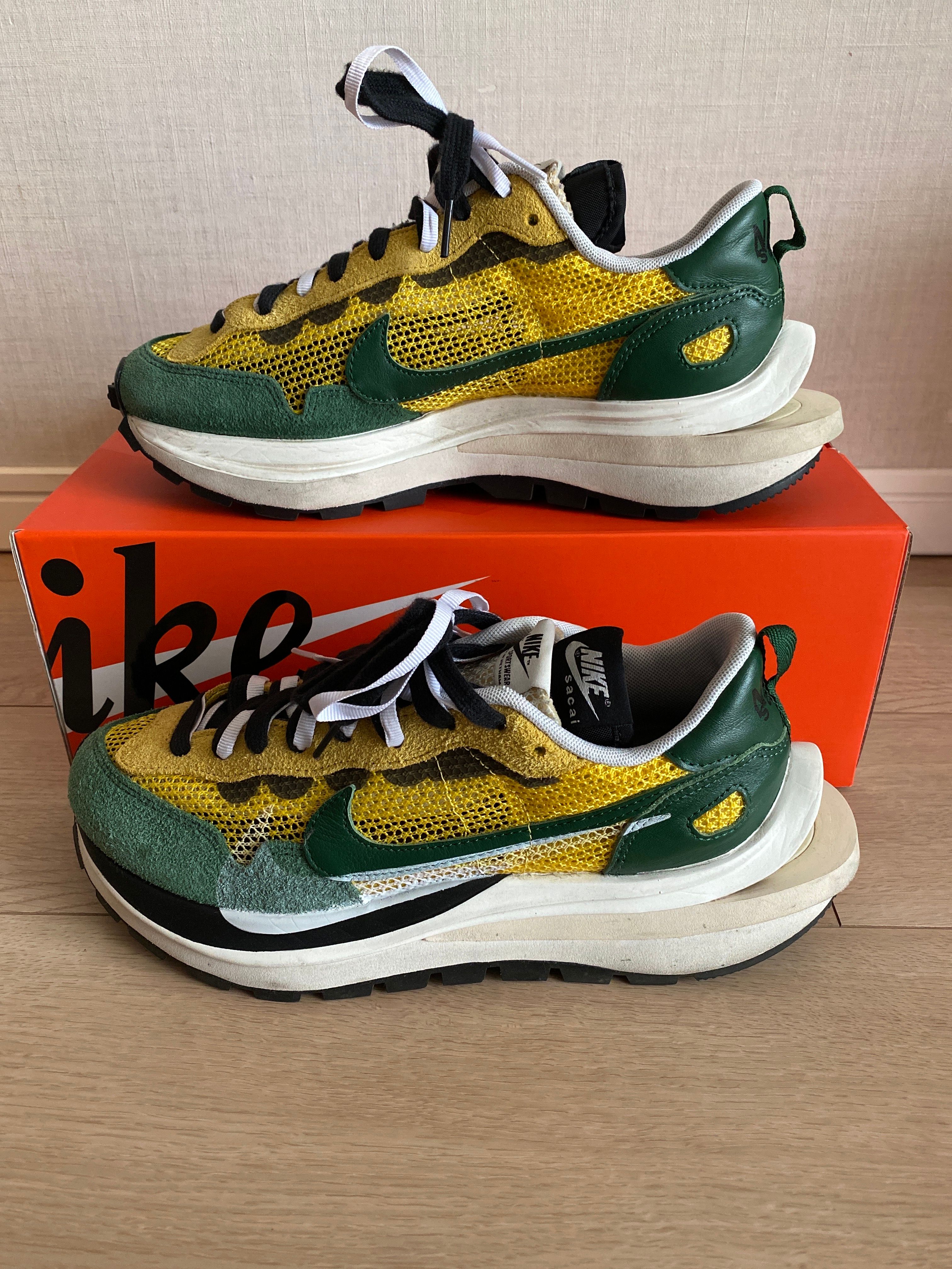 sacai × Nike Vapor Waffle "Tour Yellow/Stadium Green-Sail"