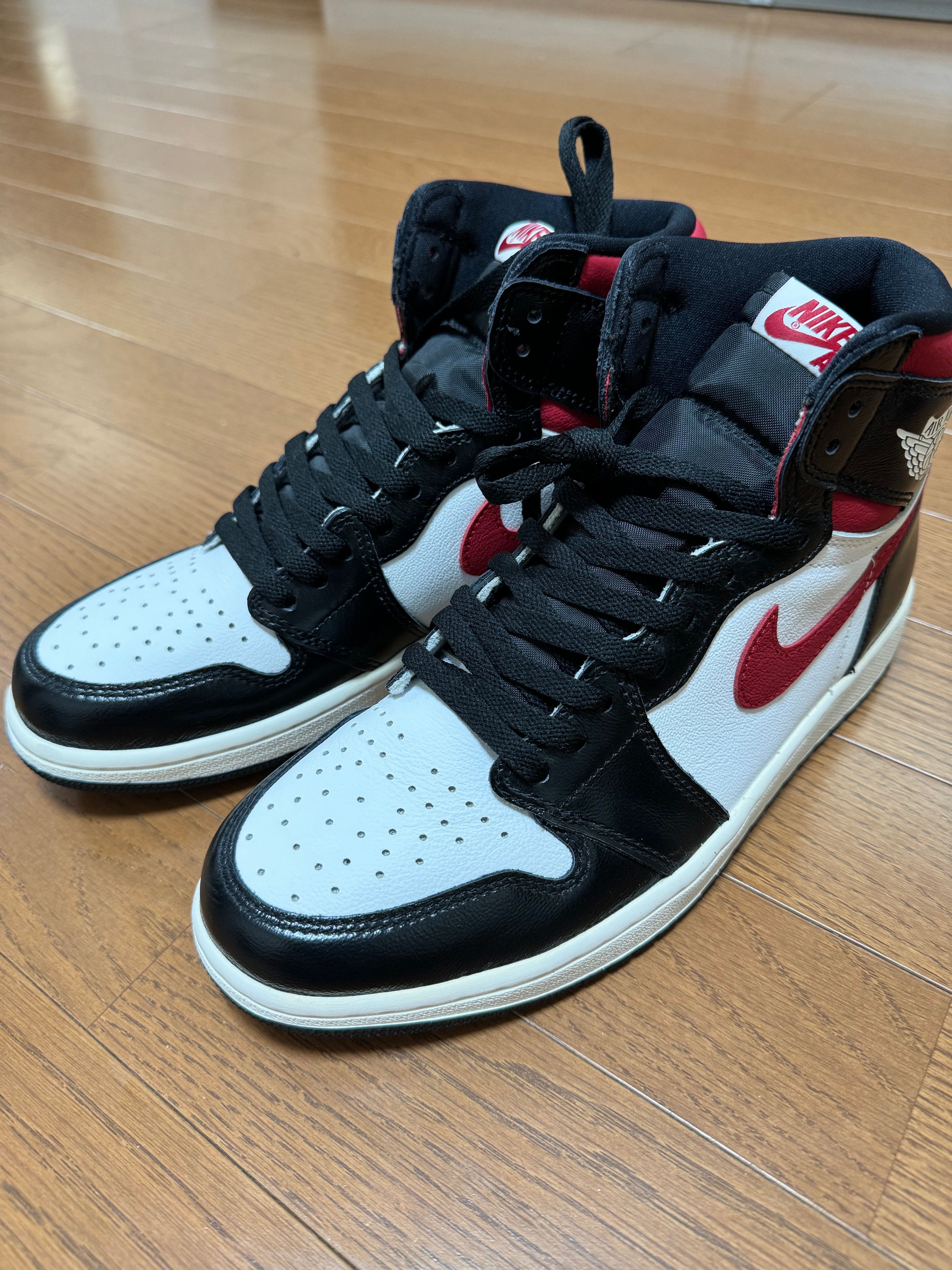 Nike Air Jordan 1 Retro High "Black/White/Sail/Gym Red"