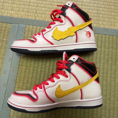 Gundam Unicorn × Nike SB Dunk High PRO QS "UNICORN"