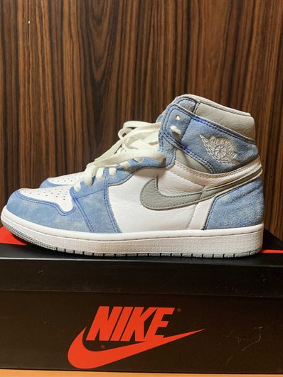 Nike Air Jordan 1 High OG "Hyper Royal"