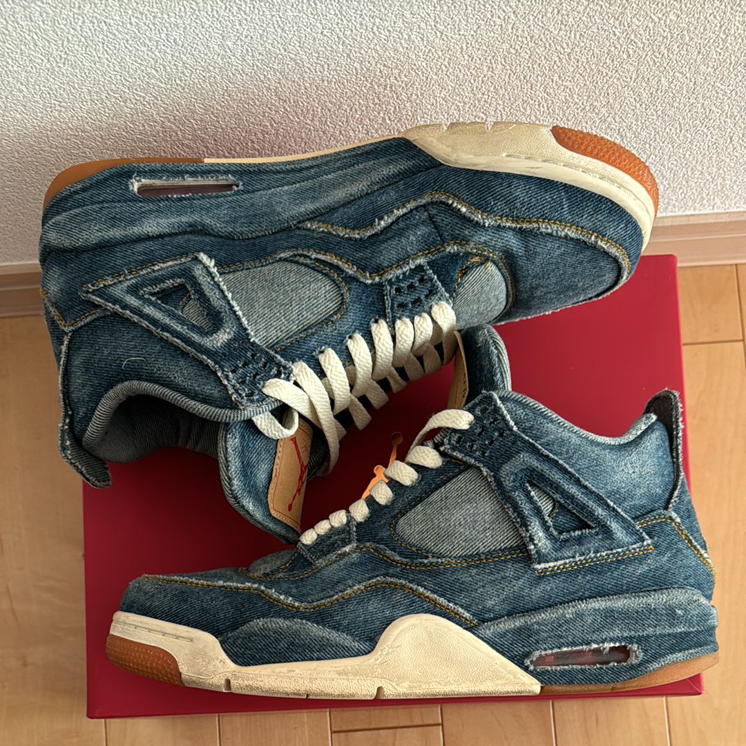 Nike × Levi's Air Jordan 4 "Denim"(タグ:LEVIS®)
