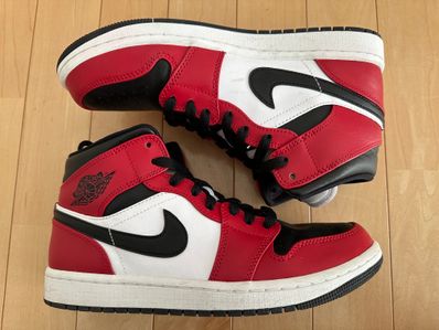 Nike Air Jordan 1 Mid "Chicago Black Toe"