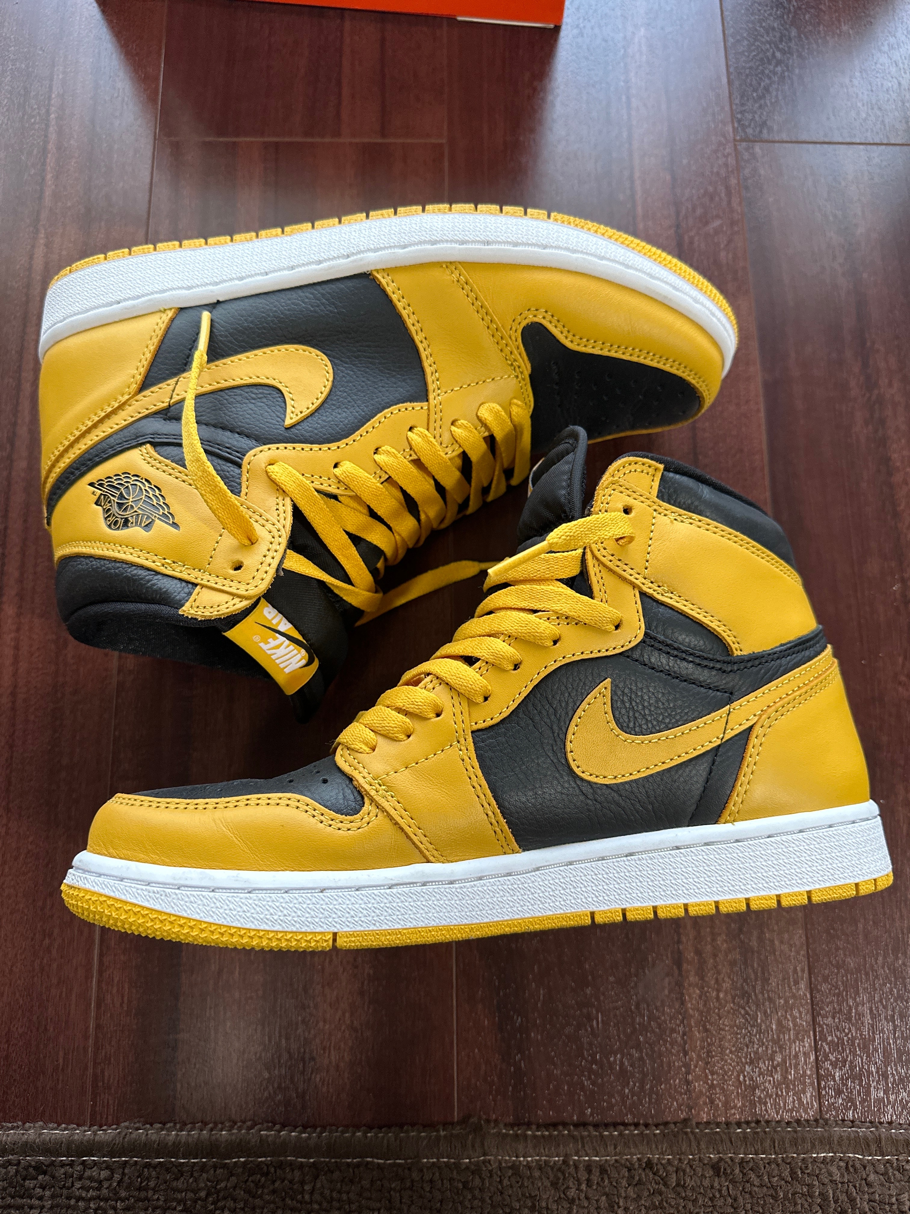 Nike Air Jordan 1 High OG "Pollen" 