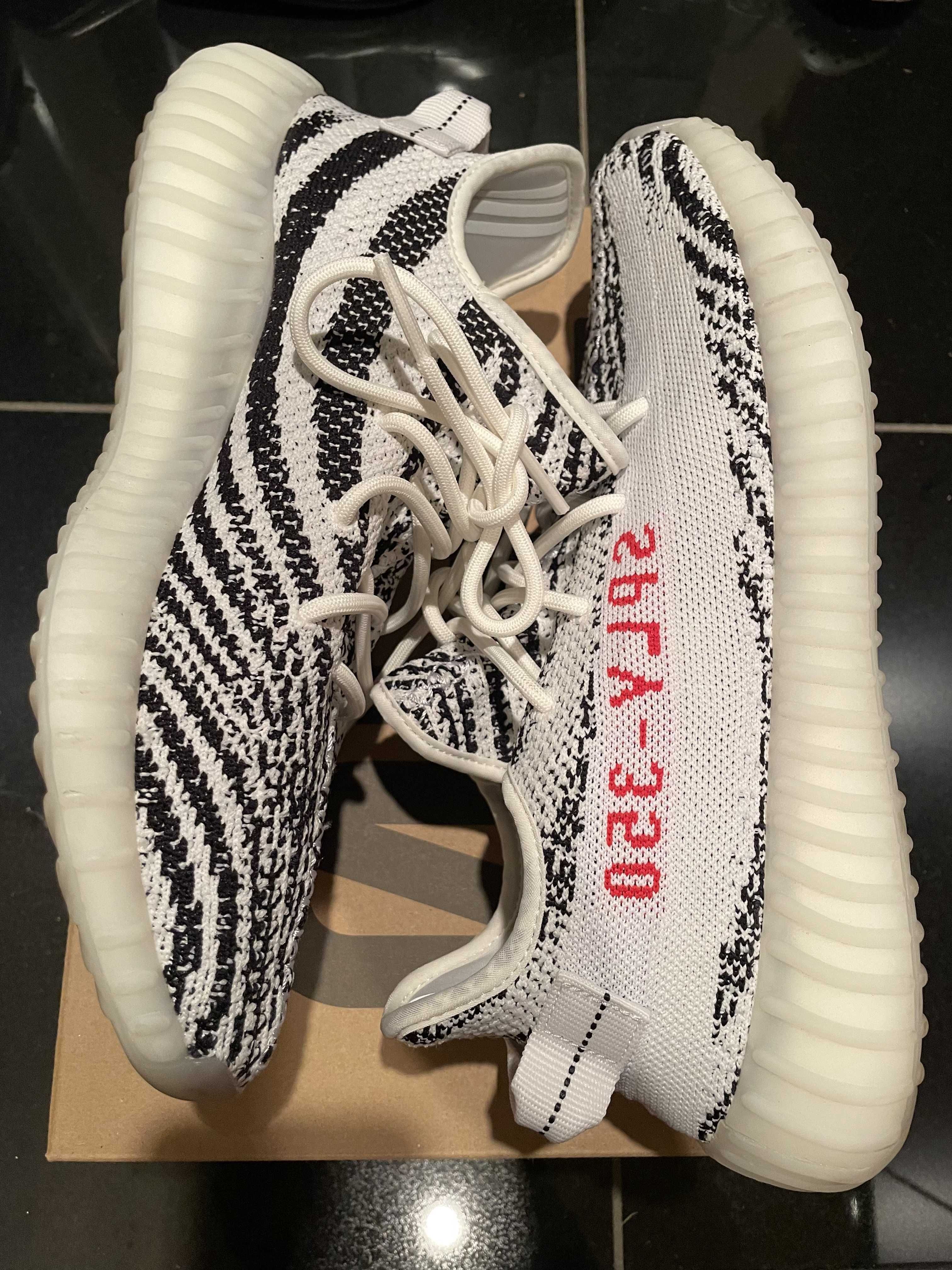 adidas YEEZY Boost 350 V2 "Zebra"