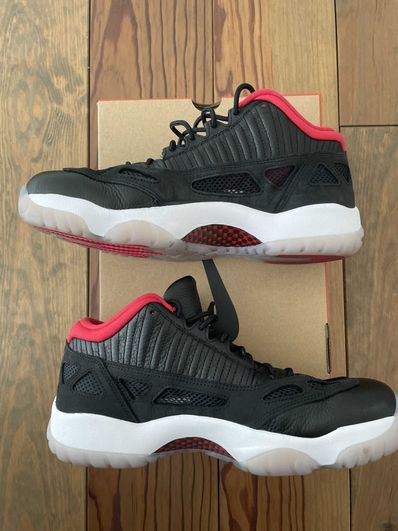 Air Jordan 11 Low IE "Bred"
