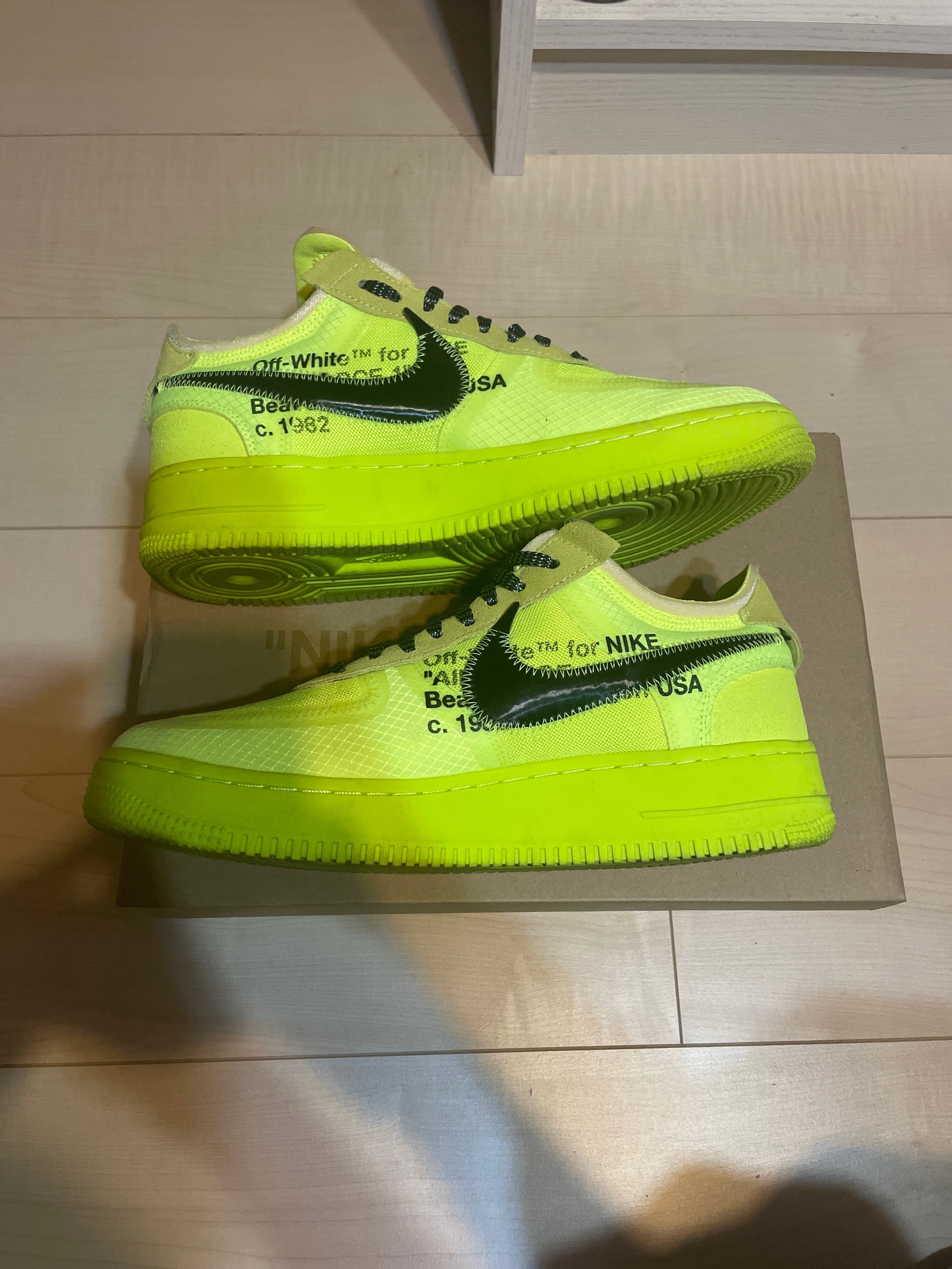 Off-White × Nike Air Force 1 Low "Volt"