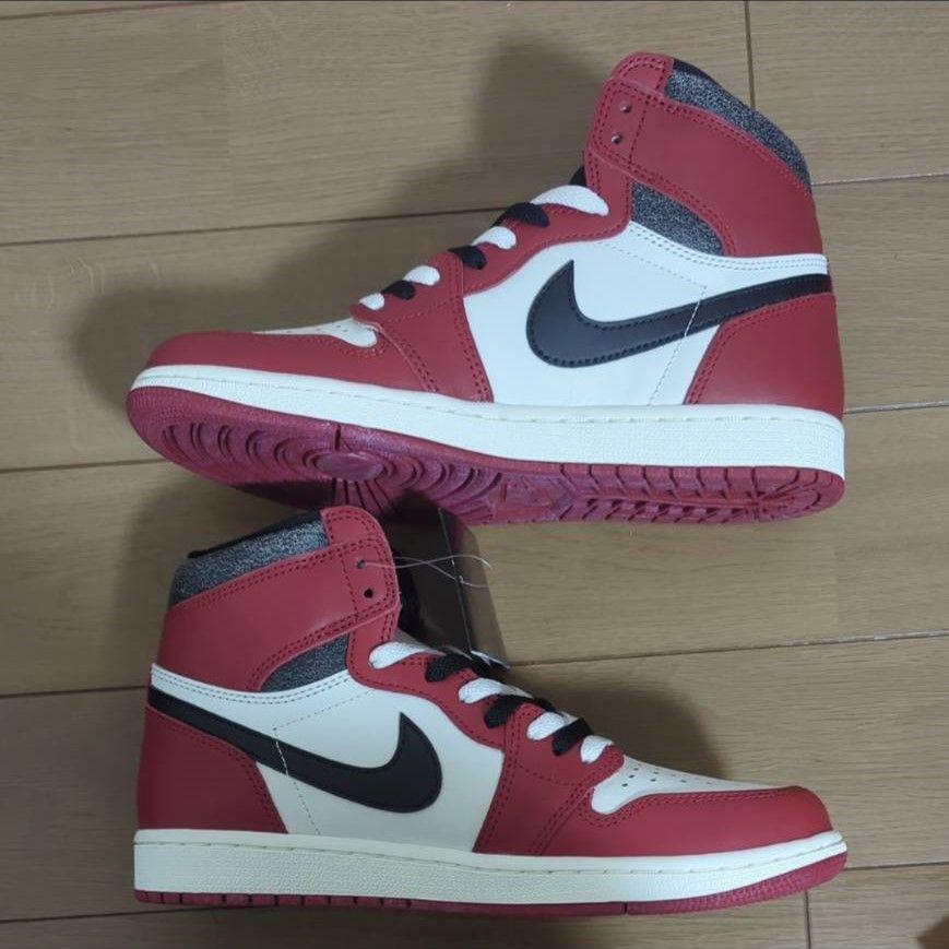 Nike Air Jordan 1 High OG "Lost & Found/Chicago"