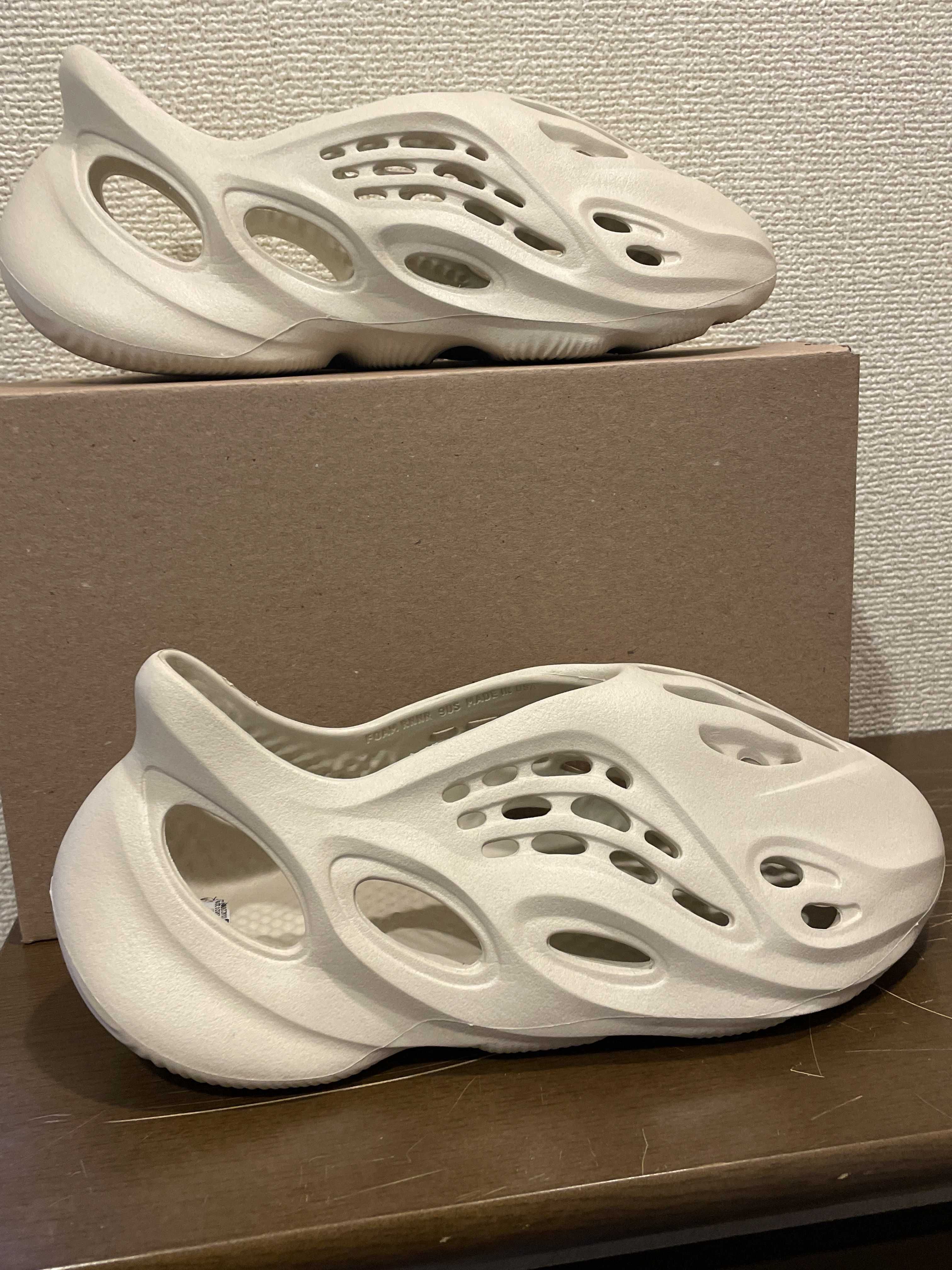 adidas YEEZY Foam Runner "Sand"