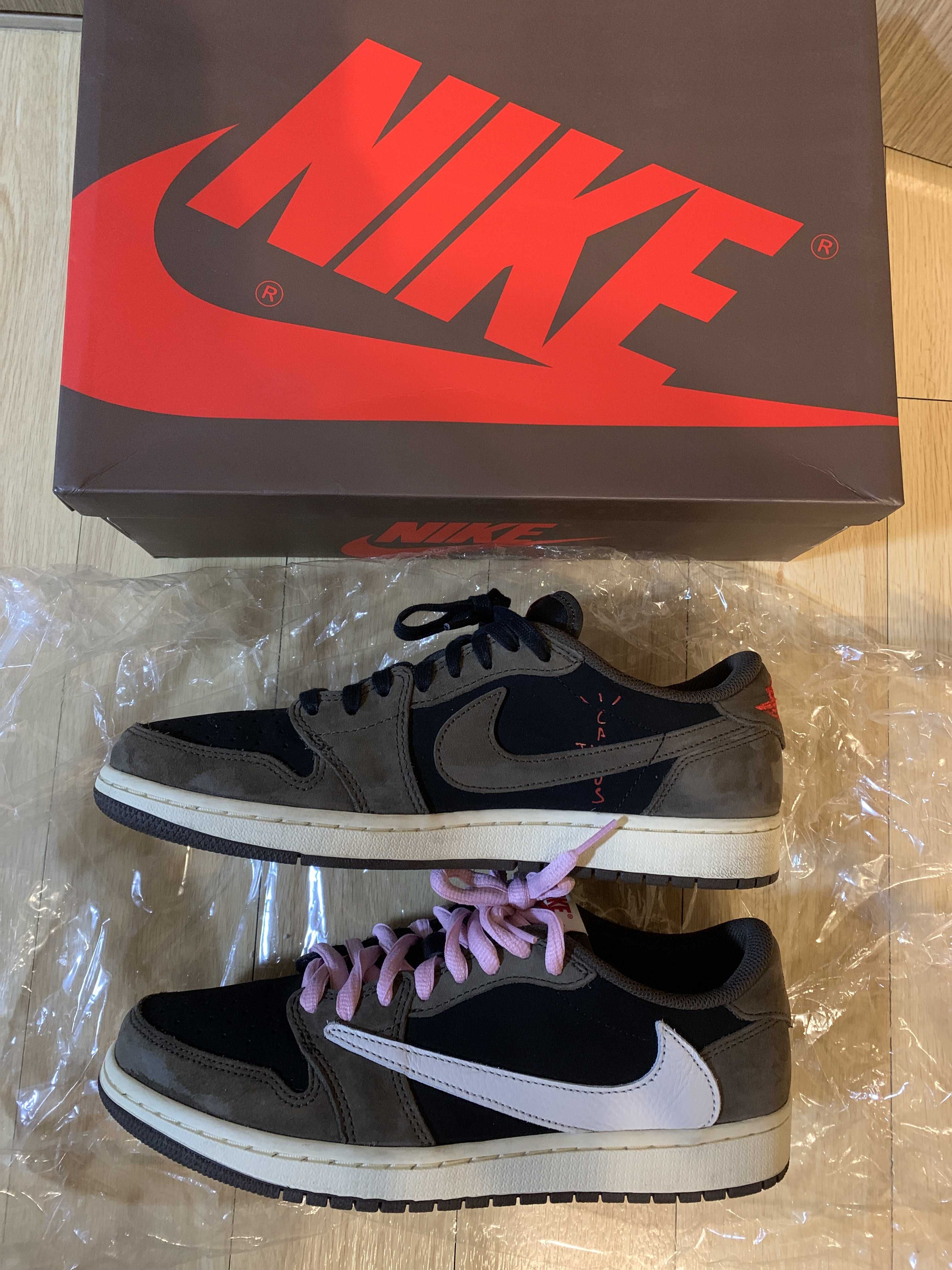 Travis Scott × Nike Air Jordan 1 Low OG SP-T "Black/Dark Mocha"