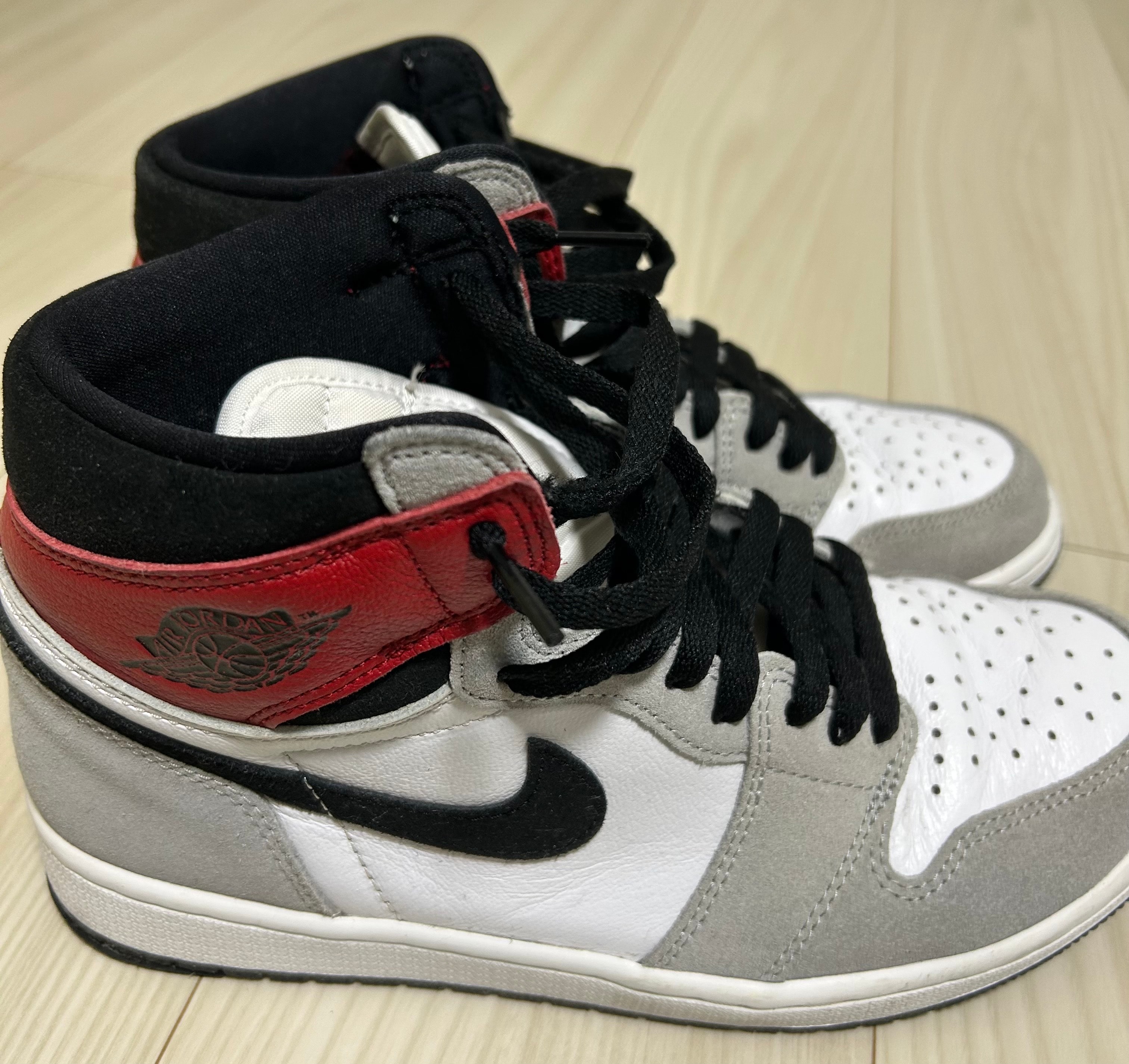 Nike Air Jordan 1 High OG "White/Black/Light Smoke Grey"