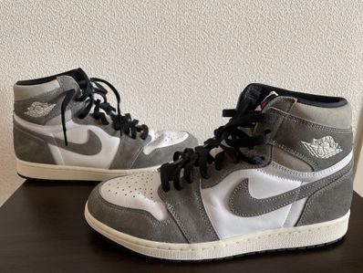 Nike Air Jordan 1 Retro High OG "Black and Smoke Grey"