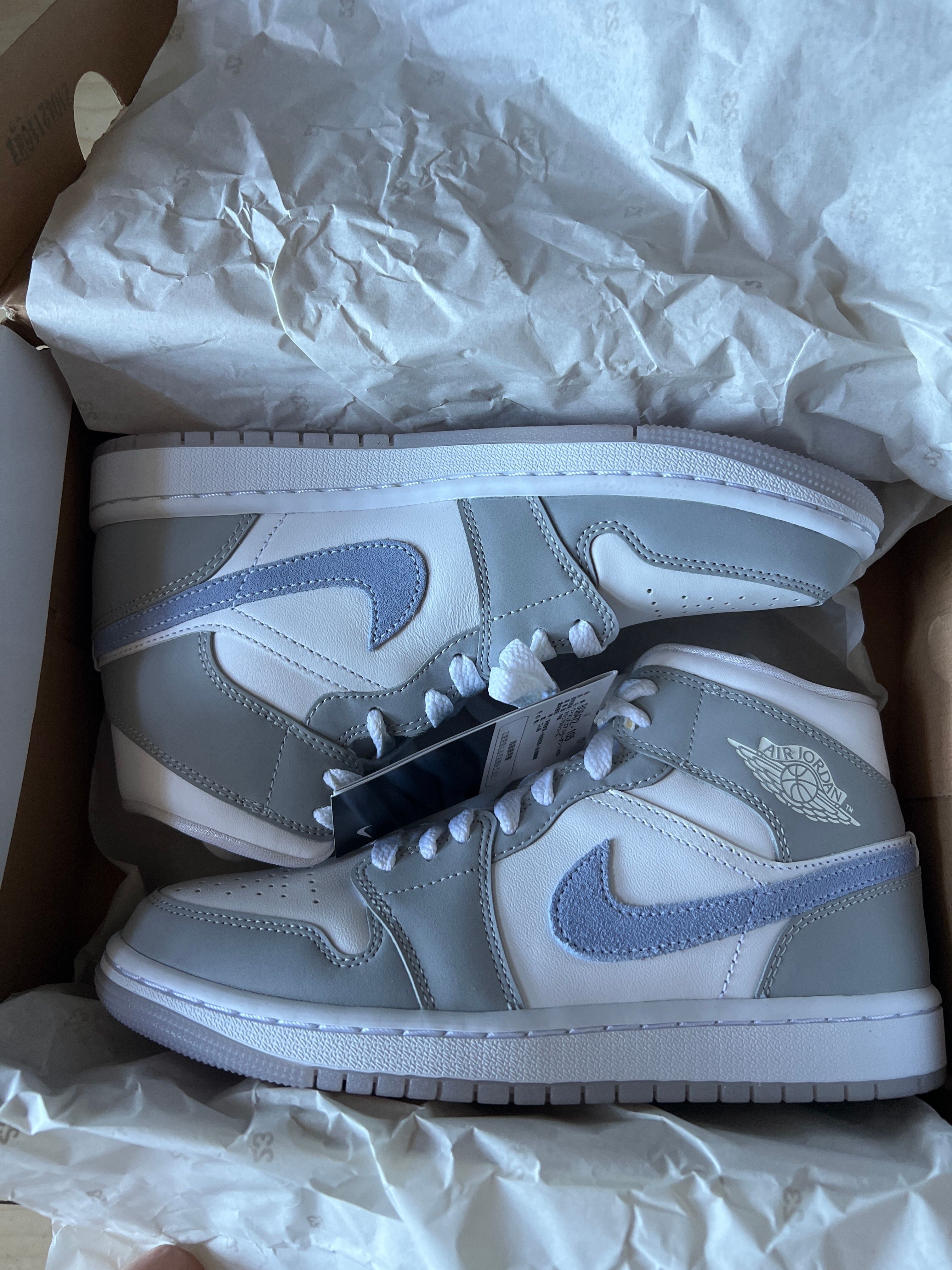 Nike Women's Air Jordan 1 Mid "Wolf Grey"