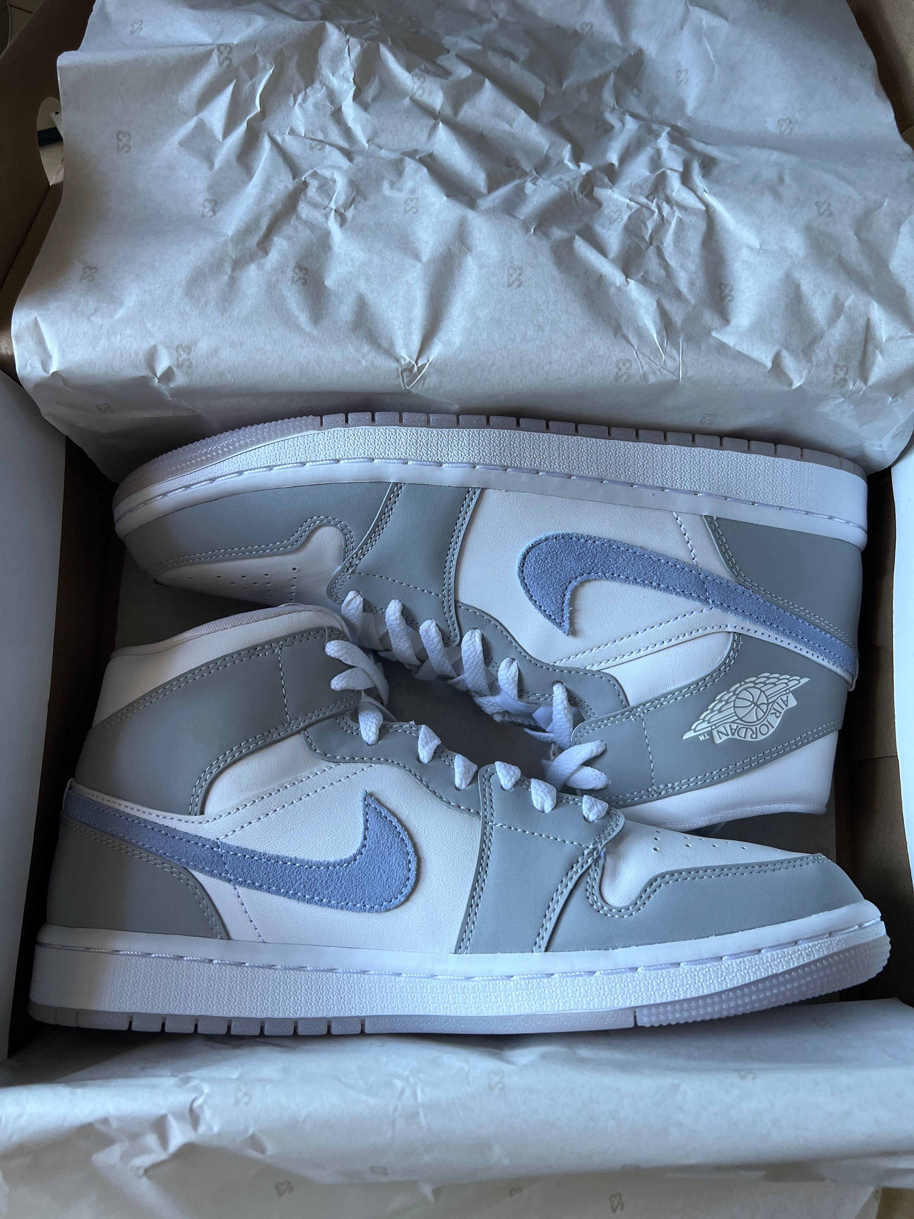 Nike Women's Air Jordan 1 Mid "Wolf Grey"