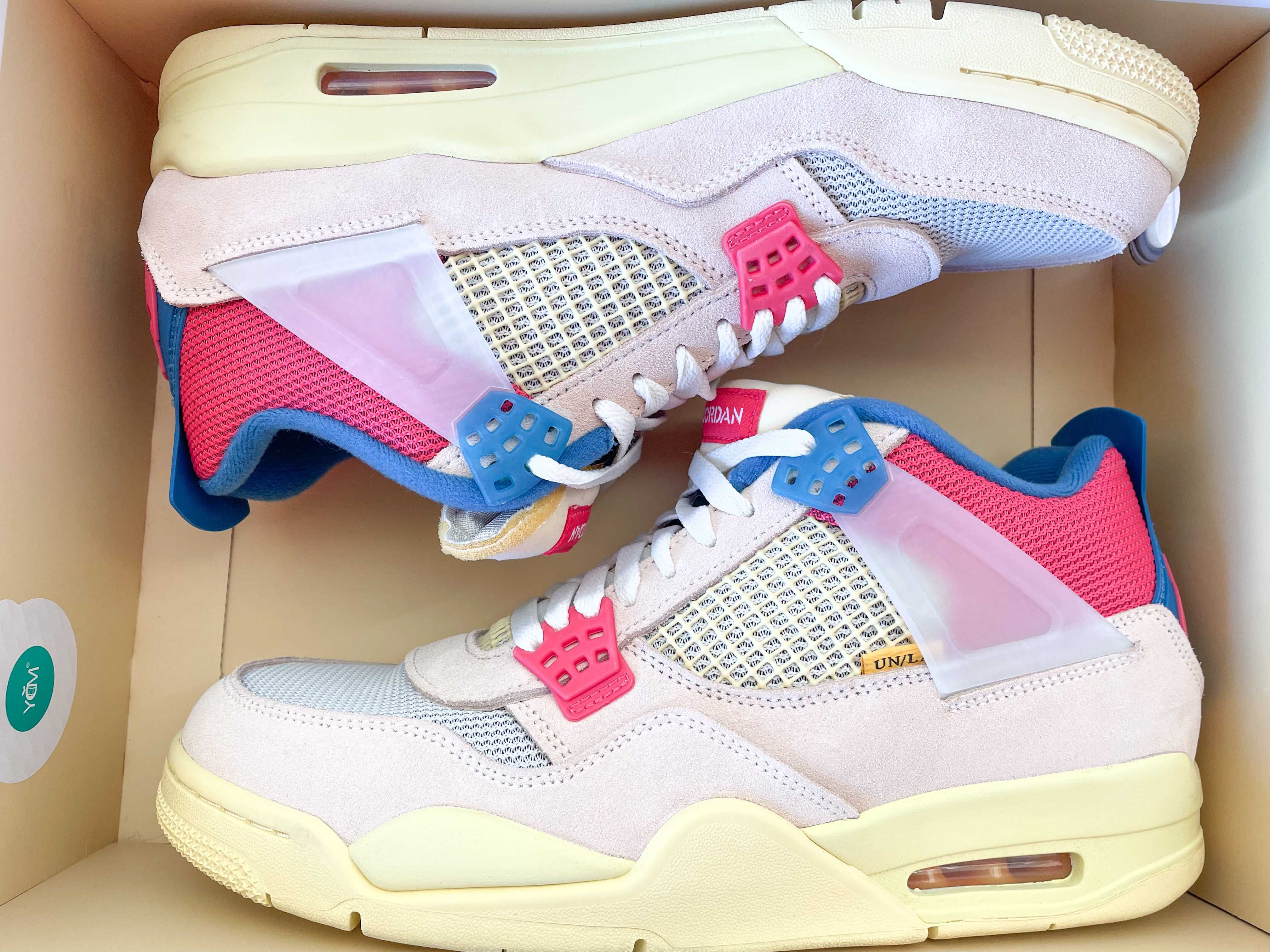 UNION × Nike Air Jordan 4 SP "Guava Ice/Light Fusion Red"