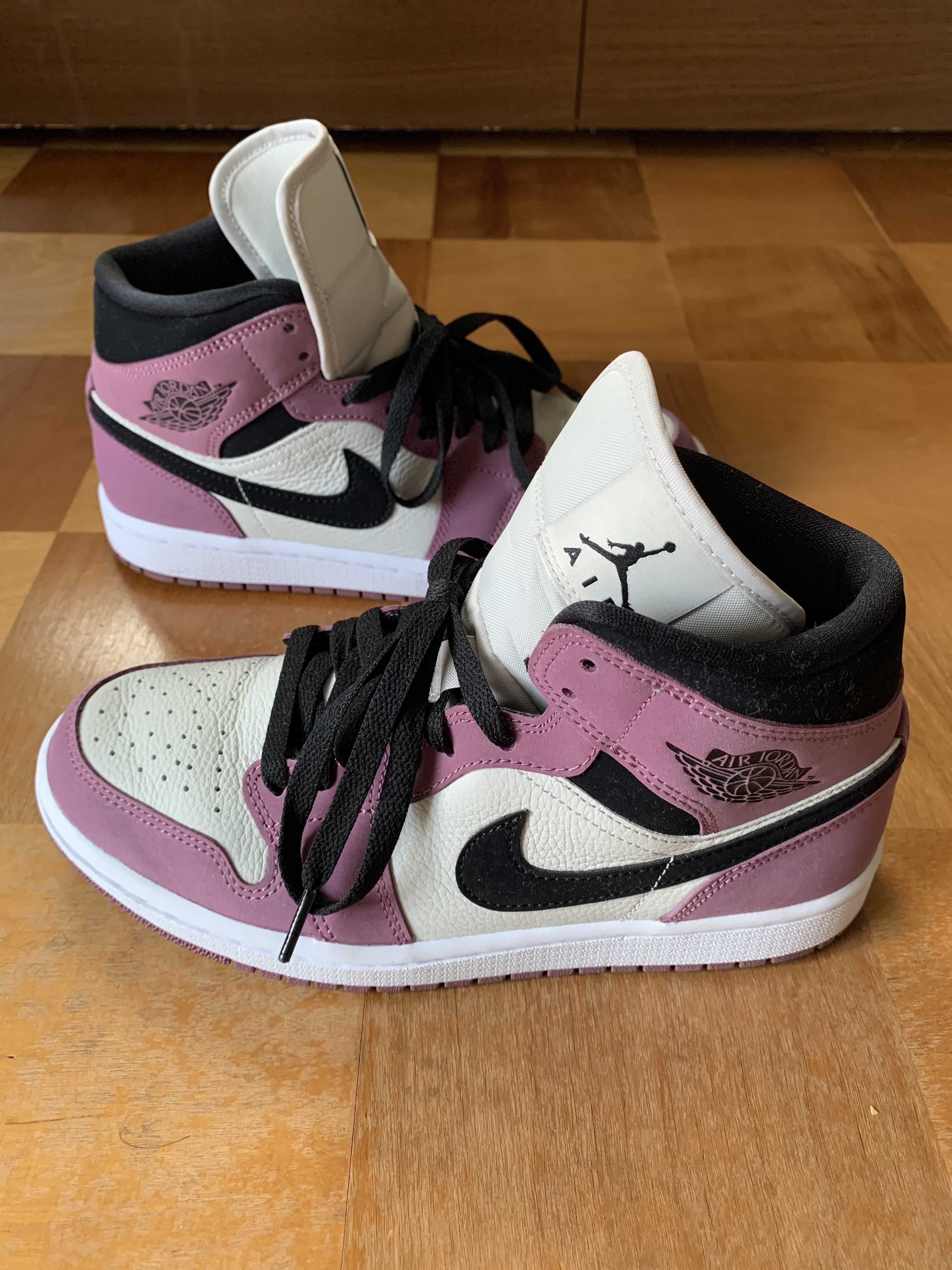 Nike Women's Air Jordan 1 Mid "Berry Pink"