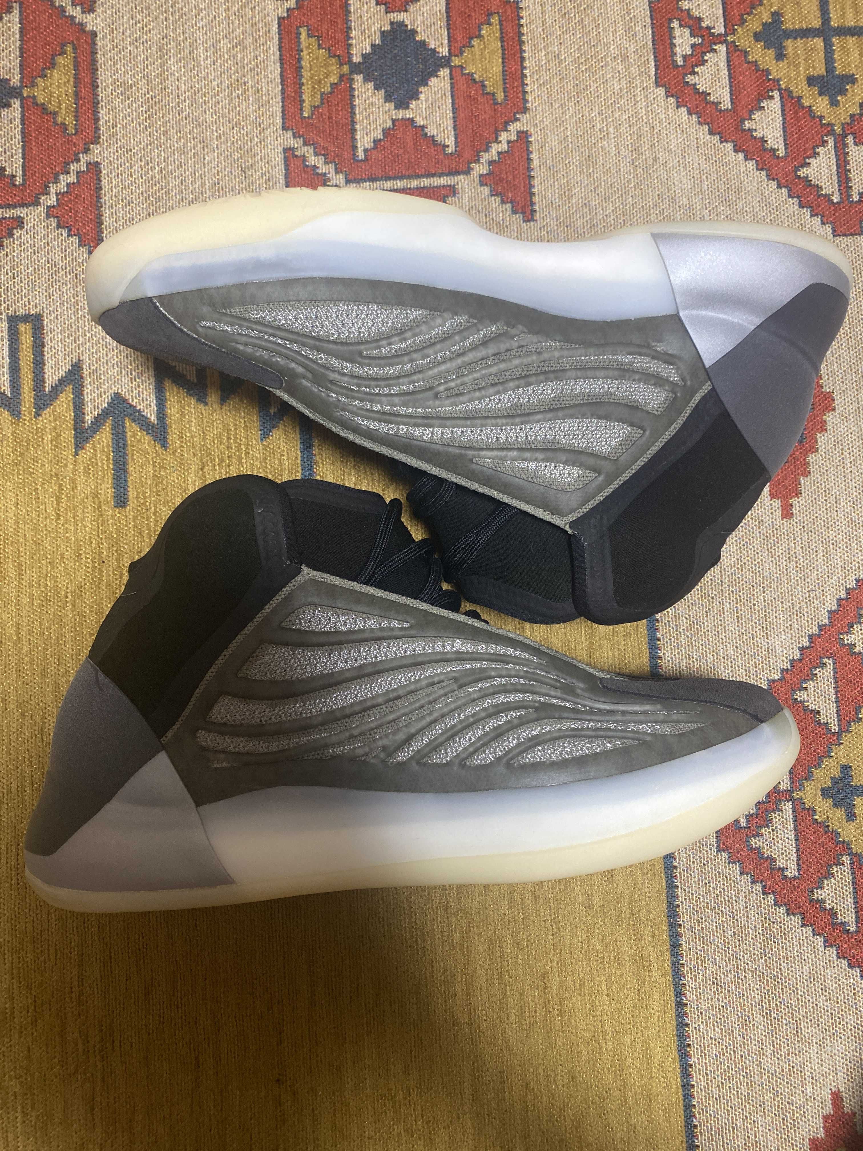 adidas YEEZY Quantum "Barium"