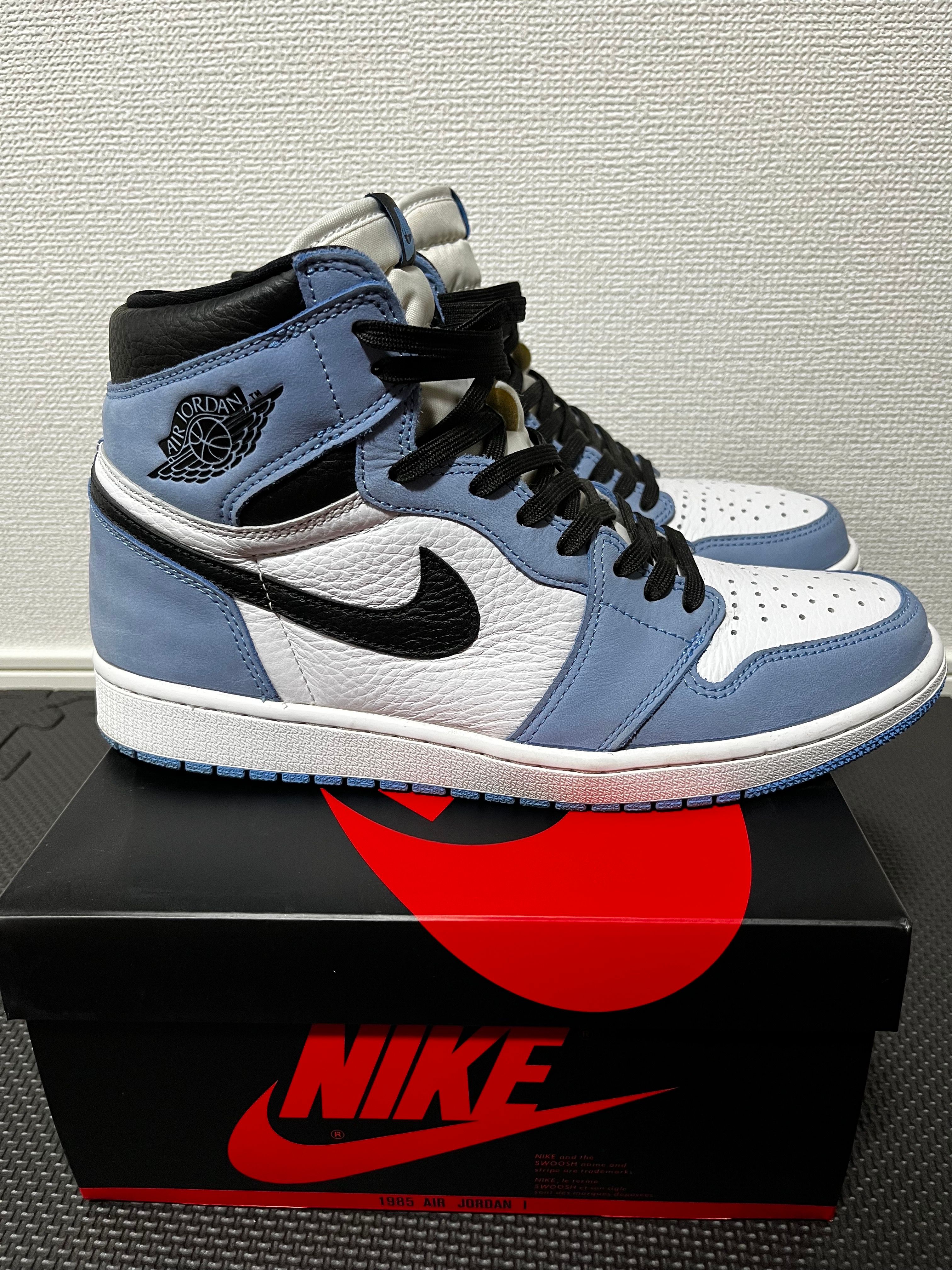 Nike Air Jordan 1 High OG "University Blue"
