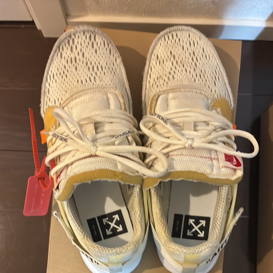 オフホワイト×ナイキ エアプレスト "ホワイト/ブラック/コーン"