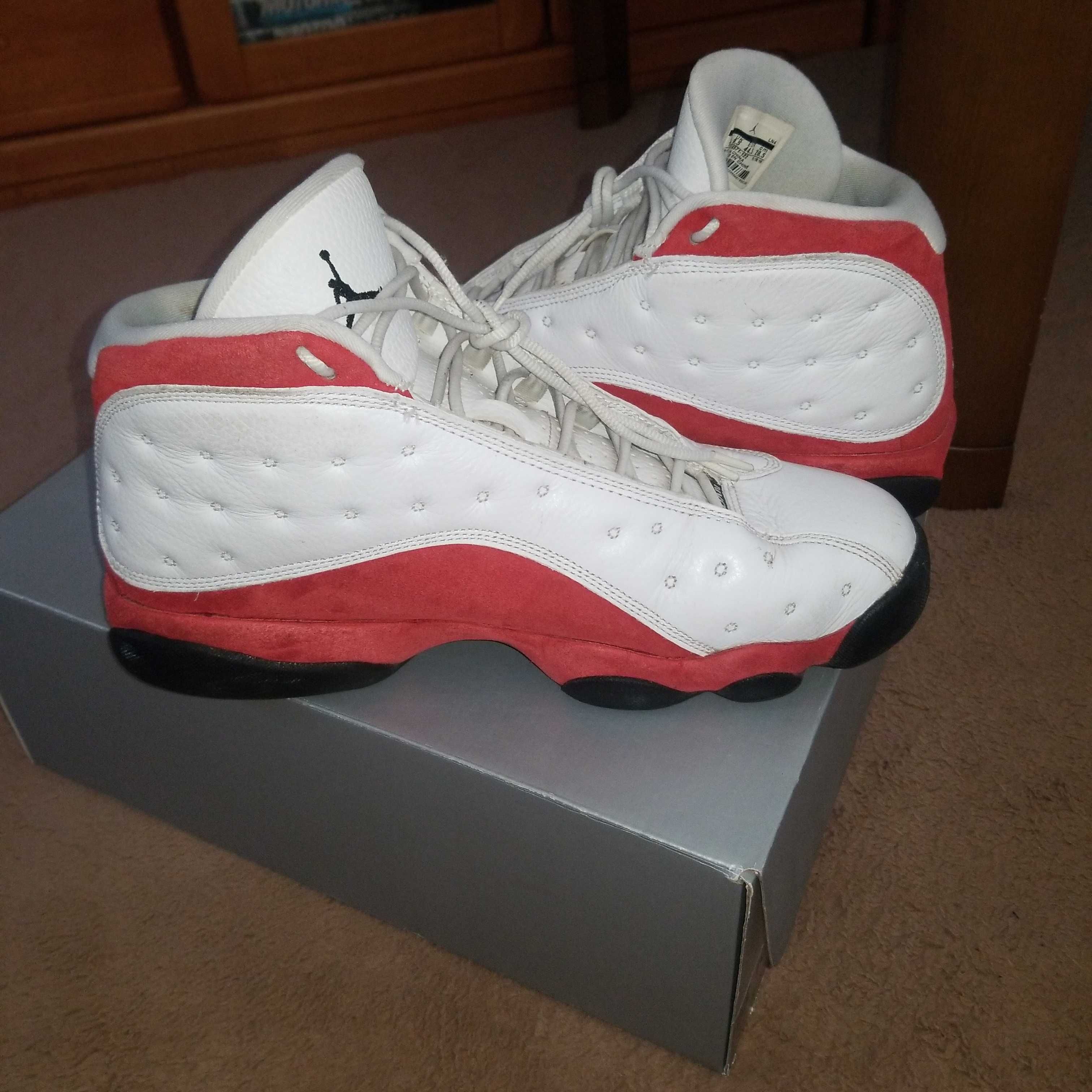 NIKE AIR JORDAN 13 RETRO OG CHICAGO (2017)