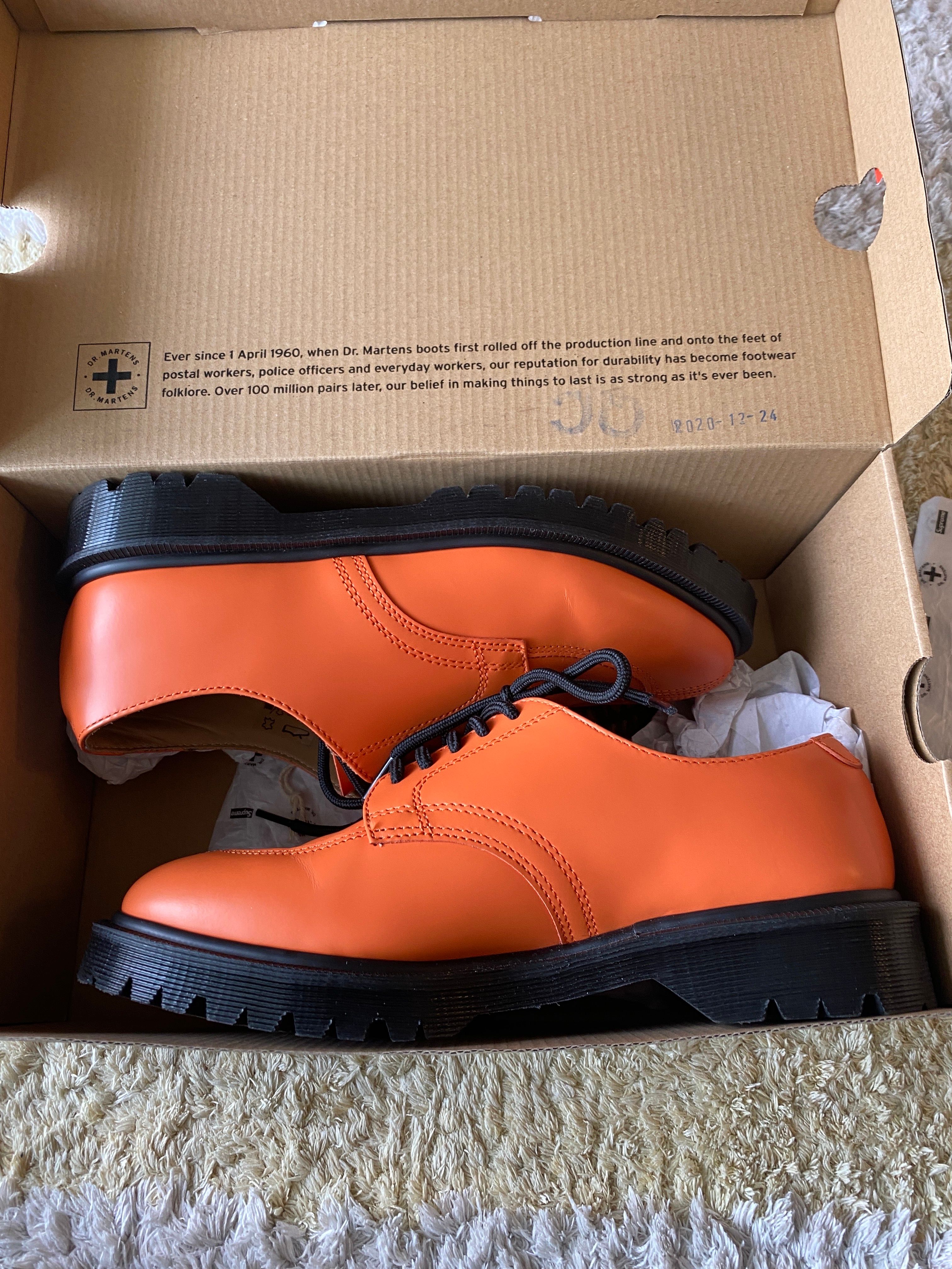 SUPREME × Dr.Martens SPLIT TOE 5-EYE SHOE "ORANGE"