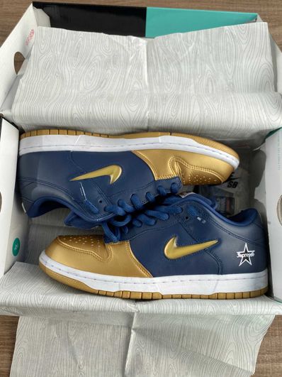 Supreme × Nike SB Dunk Low OG QS "Metallic Gold/Navy"