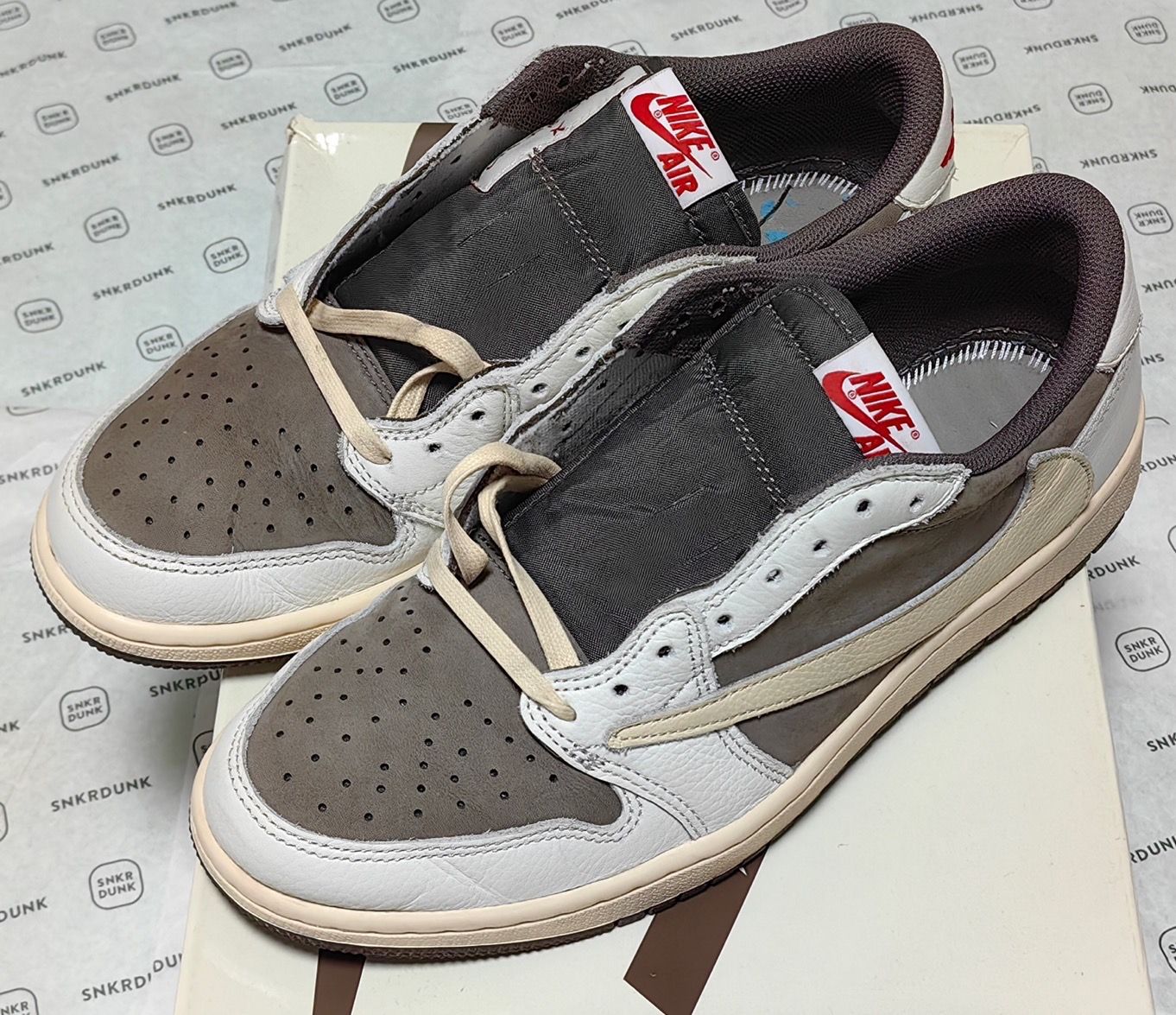 Travis Scott × Nike Air Jordan 1 Low OG SP "Reverse Mocha/Sail and Ridgerock"