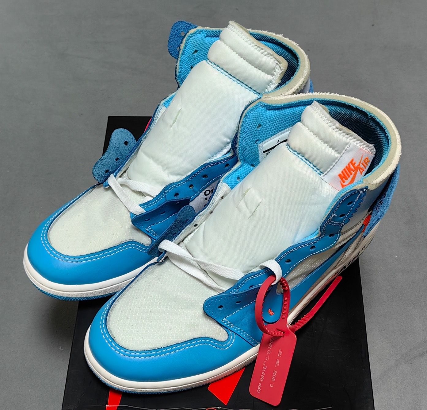 Off-White × Nike Air Jordan 1 High UNC "White/Dark Powder Blue"