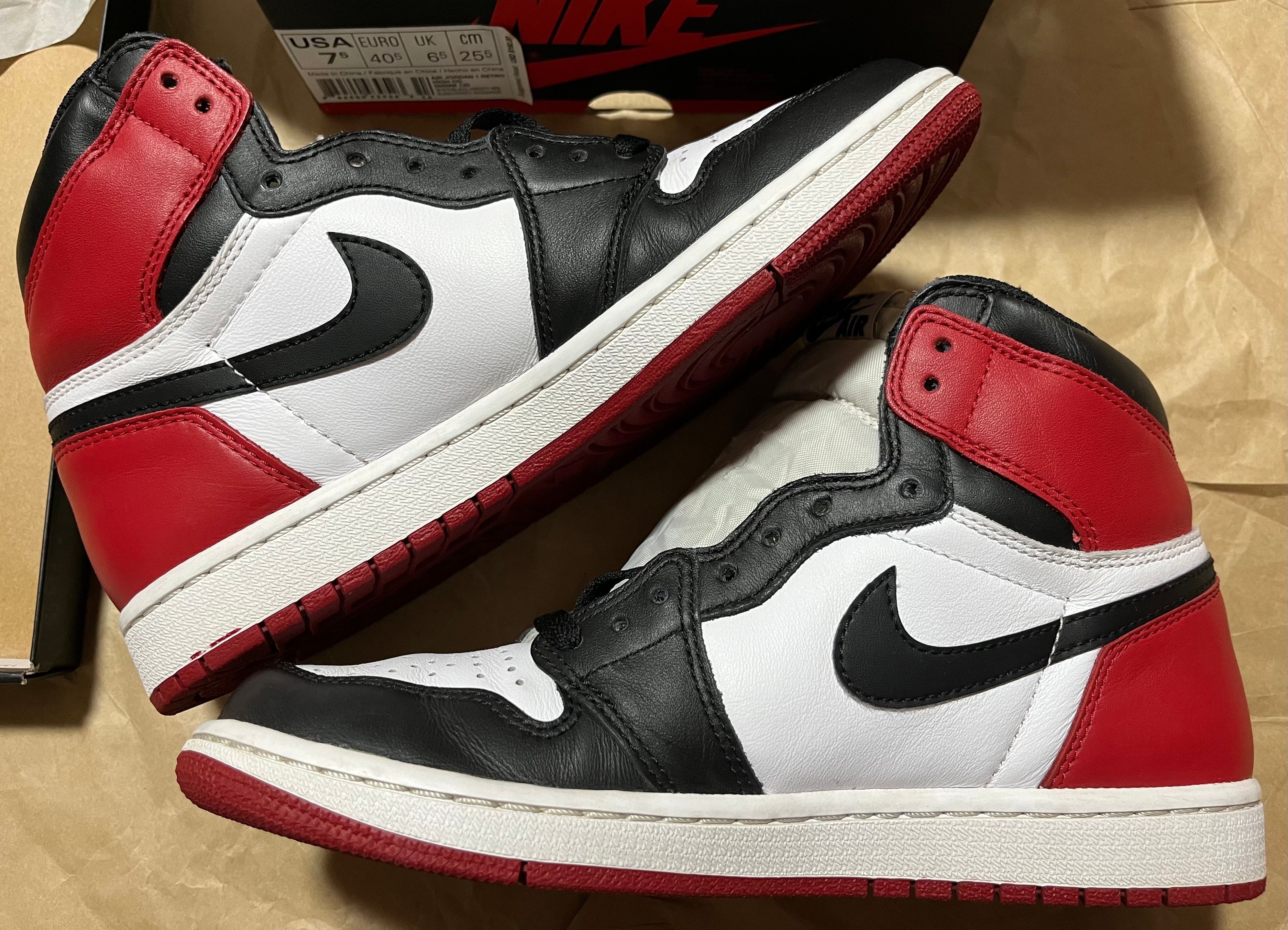 Nike Air Jordan 1 Retro High OG "Black Toe"(2016)