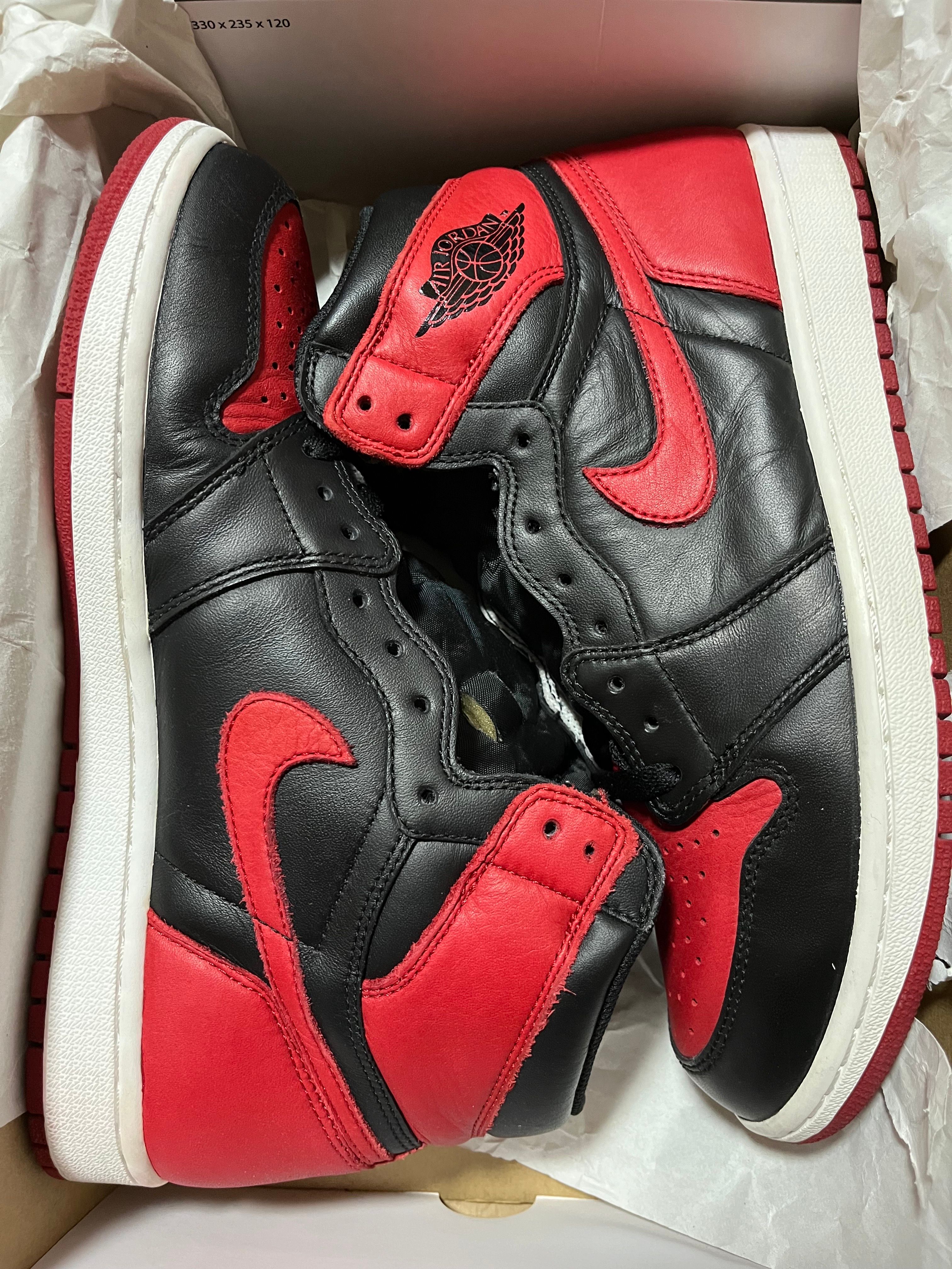 Nike Air Jordan 1 Retro High OG "Bred/Banned" (2016)