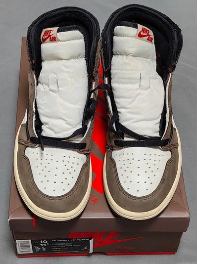 Travis Scott × Nike Air Jordan 1 Retro High OG TS SP "Sail/Dark Mocha"