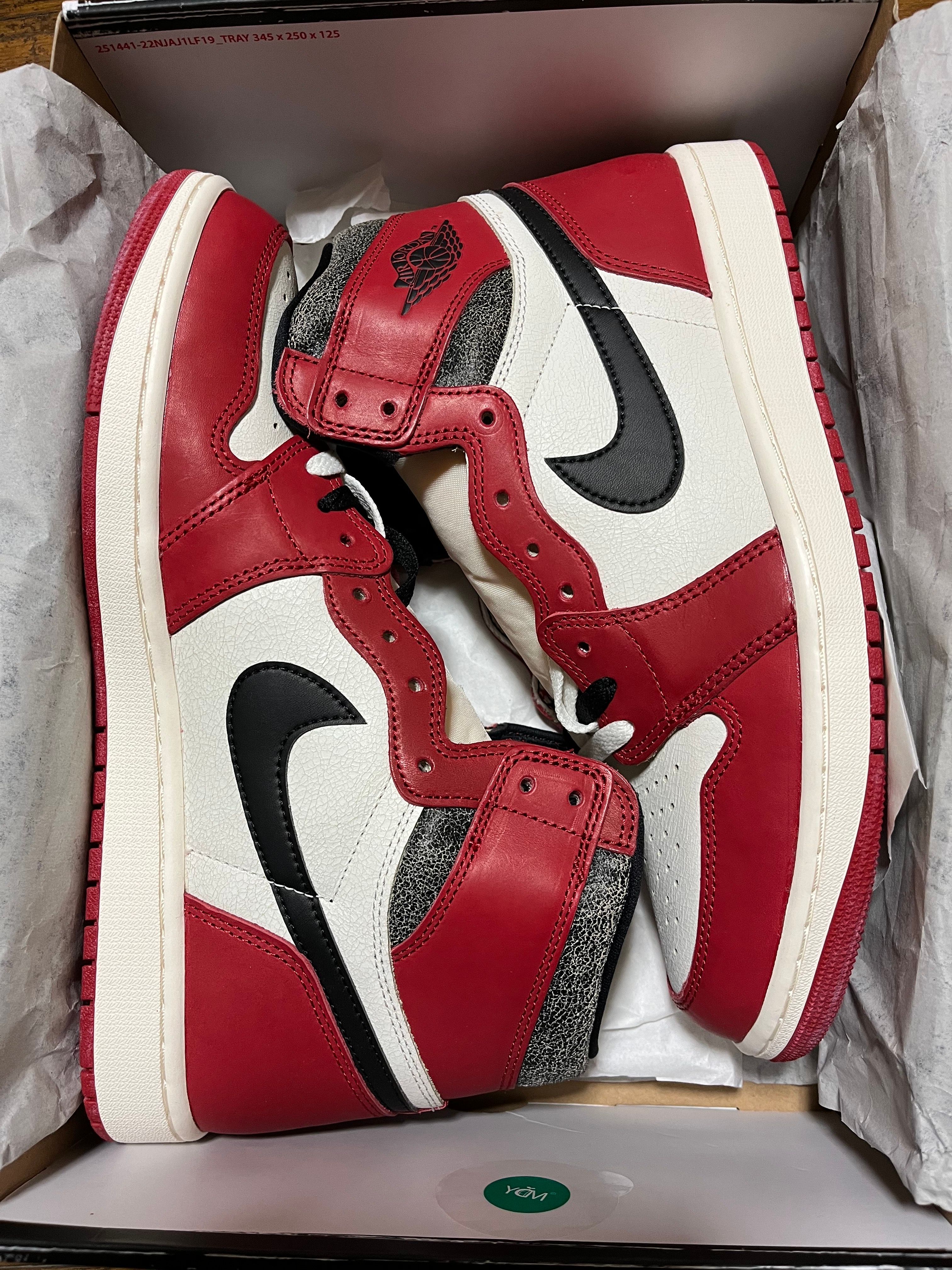 Nike Air Jordan 1 High OG "Lost & Found/Chicago"