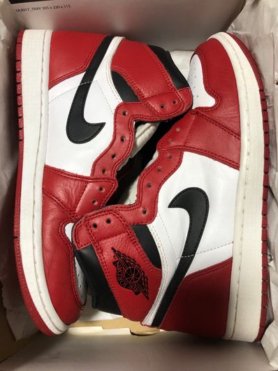 Nike Air Jordan 1 Retro High "Chicago" (2015)