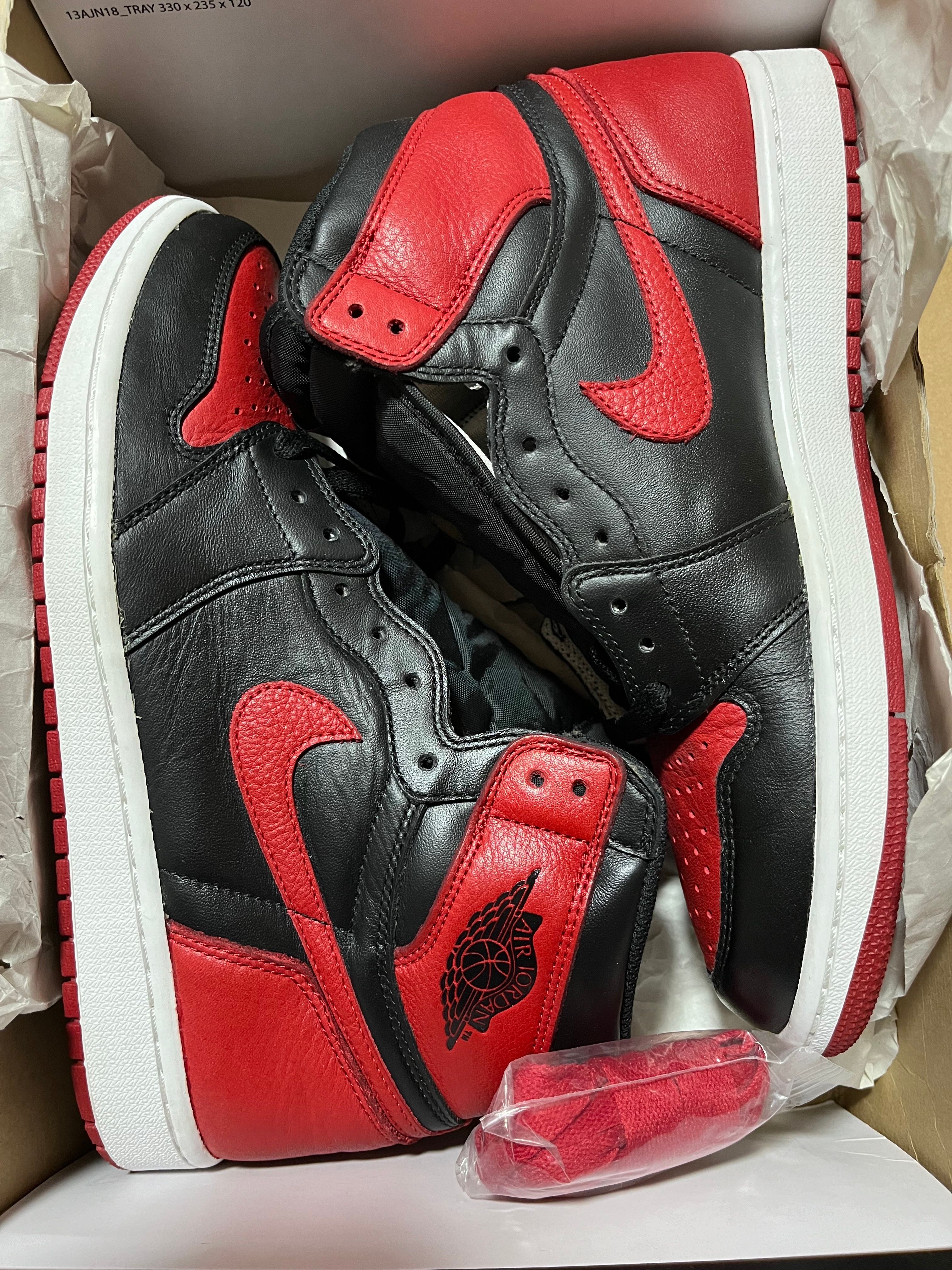 Nike Air Jordan 1 Retro High OG "Bred/Banned" (2016)