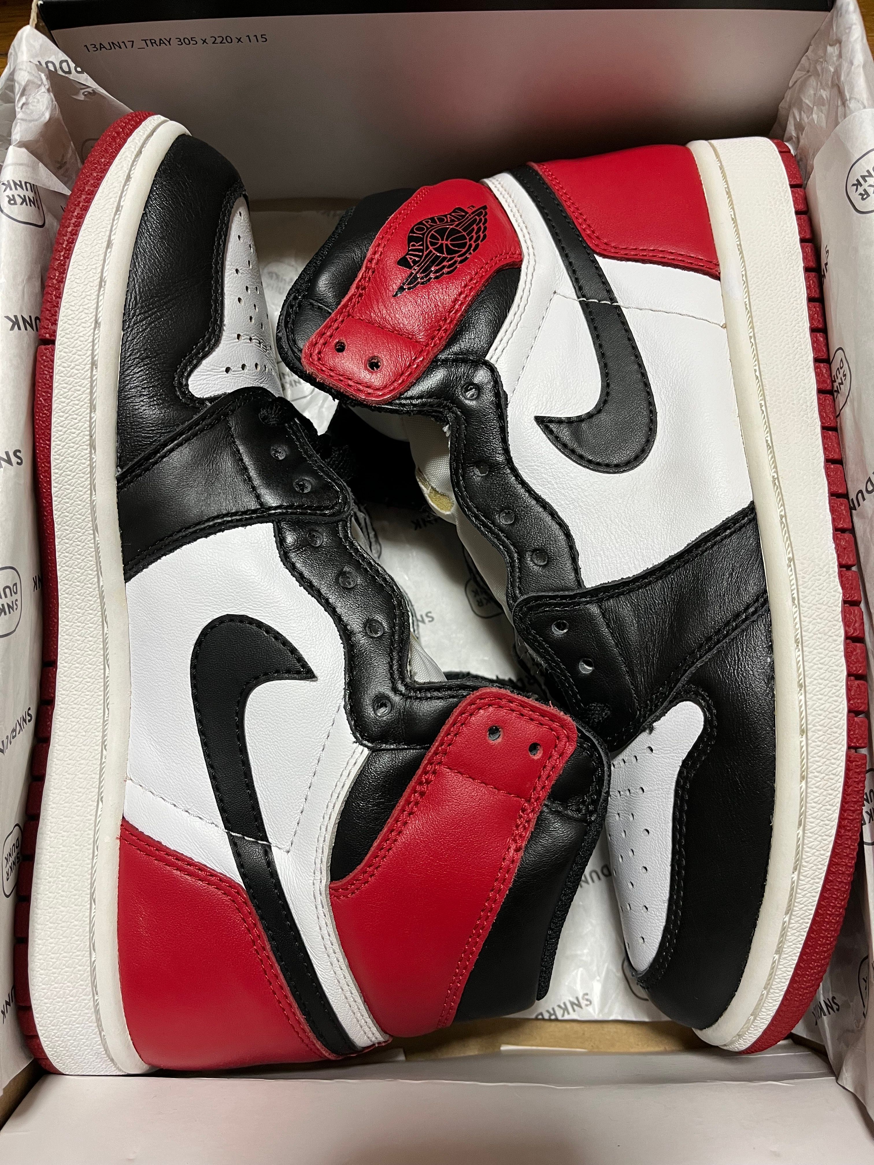 Nike Air Jordan 1 Retro High OG "Black Toe"(2016)
