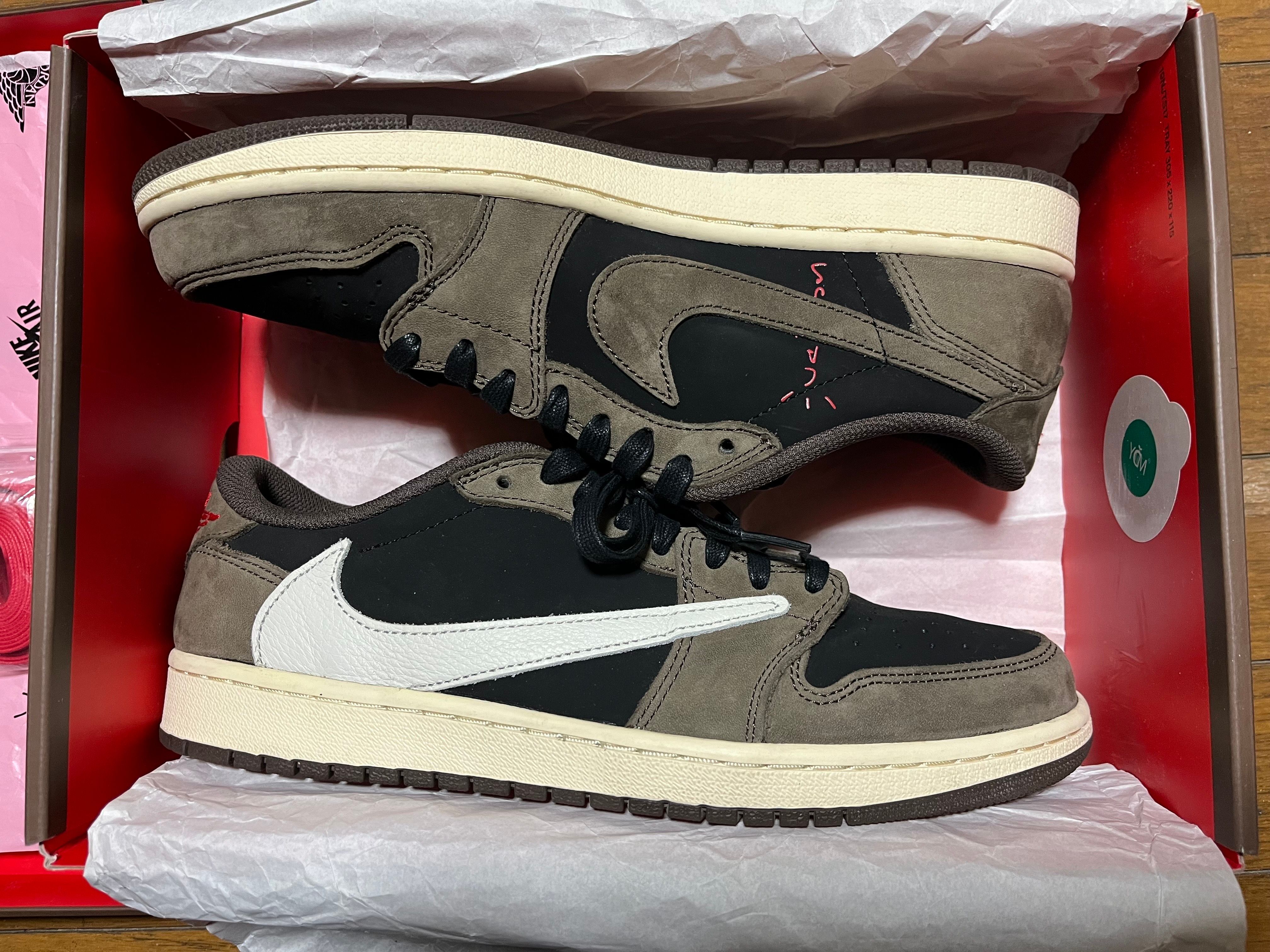 Travis Scott × Nike Air Jordan 1 Low OG SP-T  "Black/Dark Mocha"