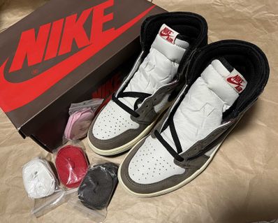 Travis Scott × Nike Air Jordan 1 Retro High OG TS SP "Sail/Dark Mocha"