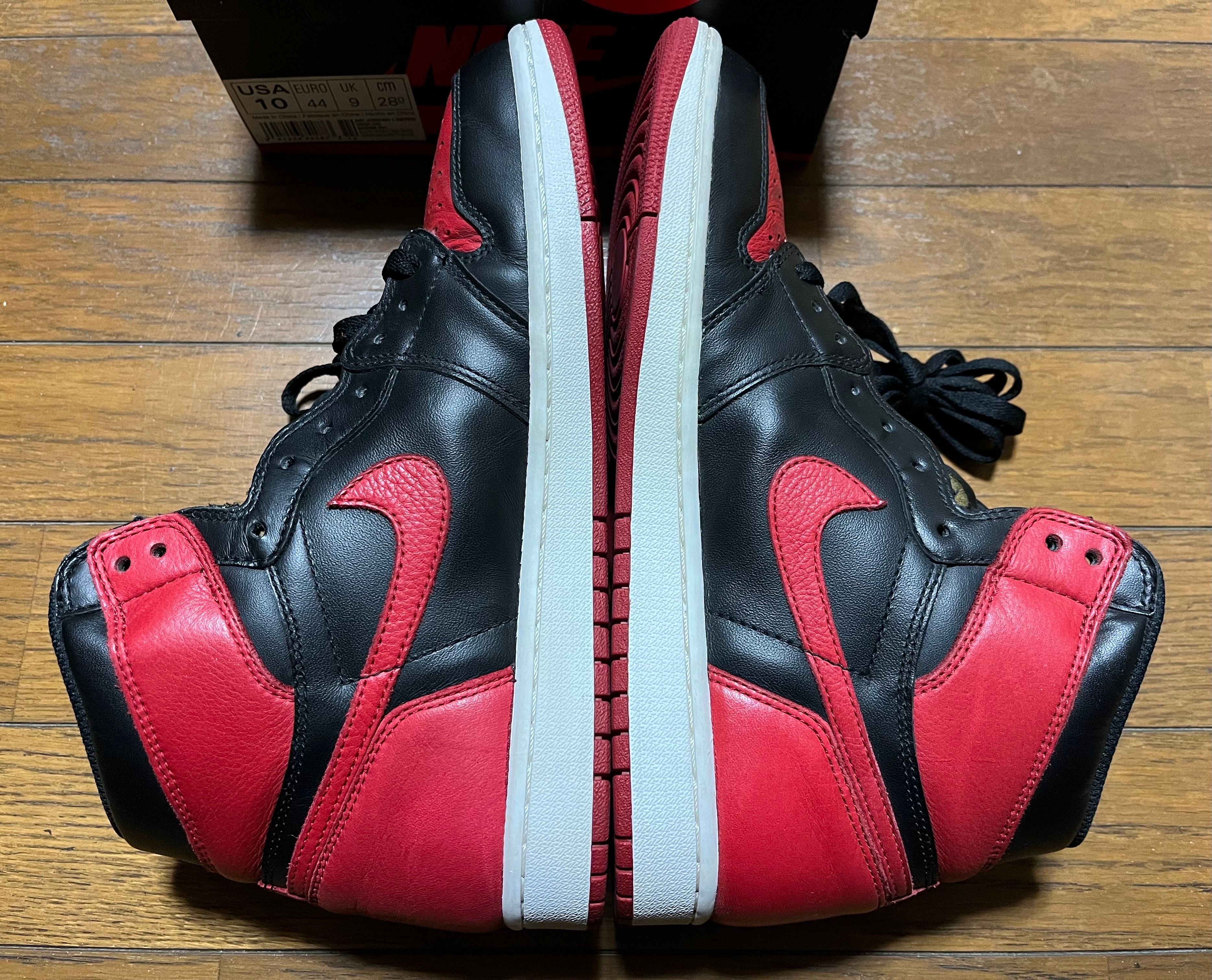 Nike Air Jordan 1 Retro High OG "Bred/Banned" (2016)