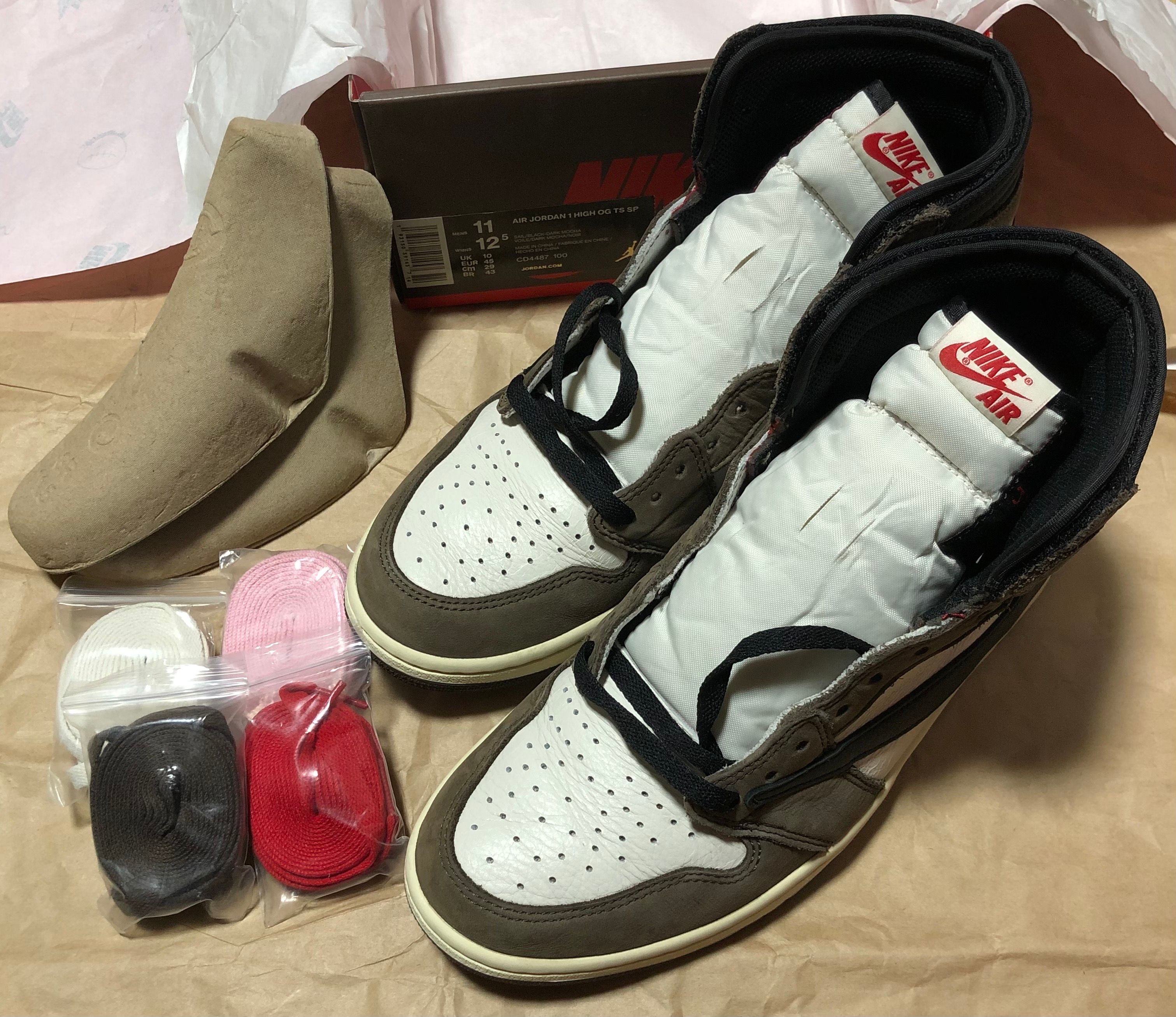 Travis Scott × Nike Air Jordan 1 Retro High OG TS SP "Sail/Dark Mocha"