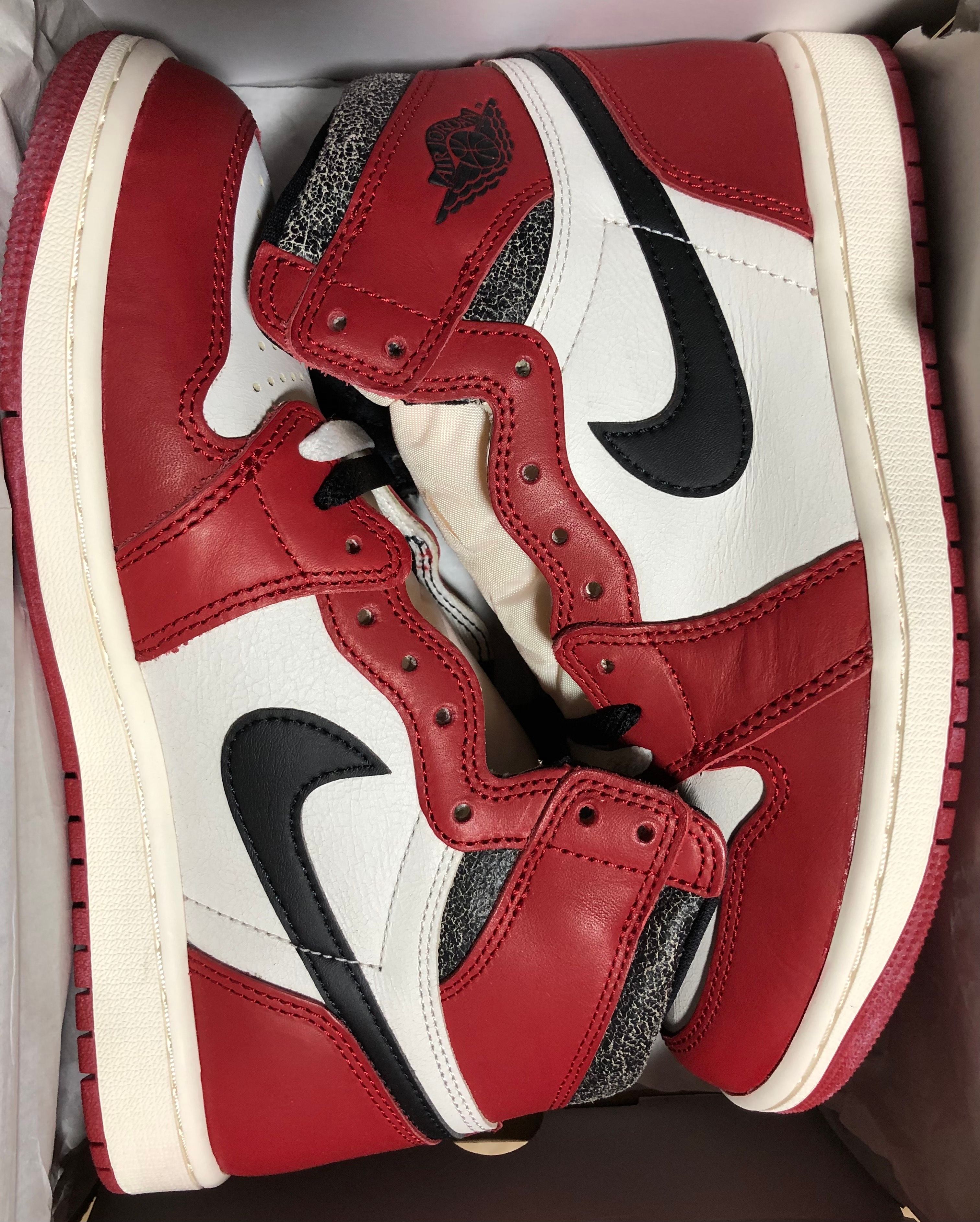 Nike Air Jordan 1 High OG "Lost & Found/Chicago"