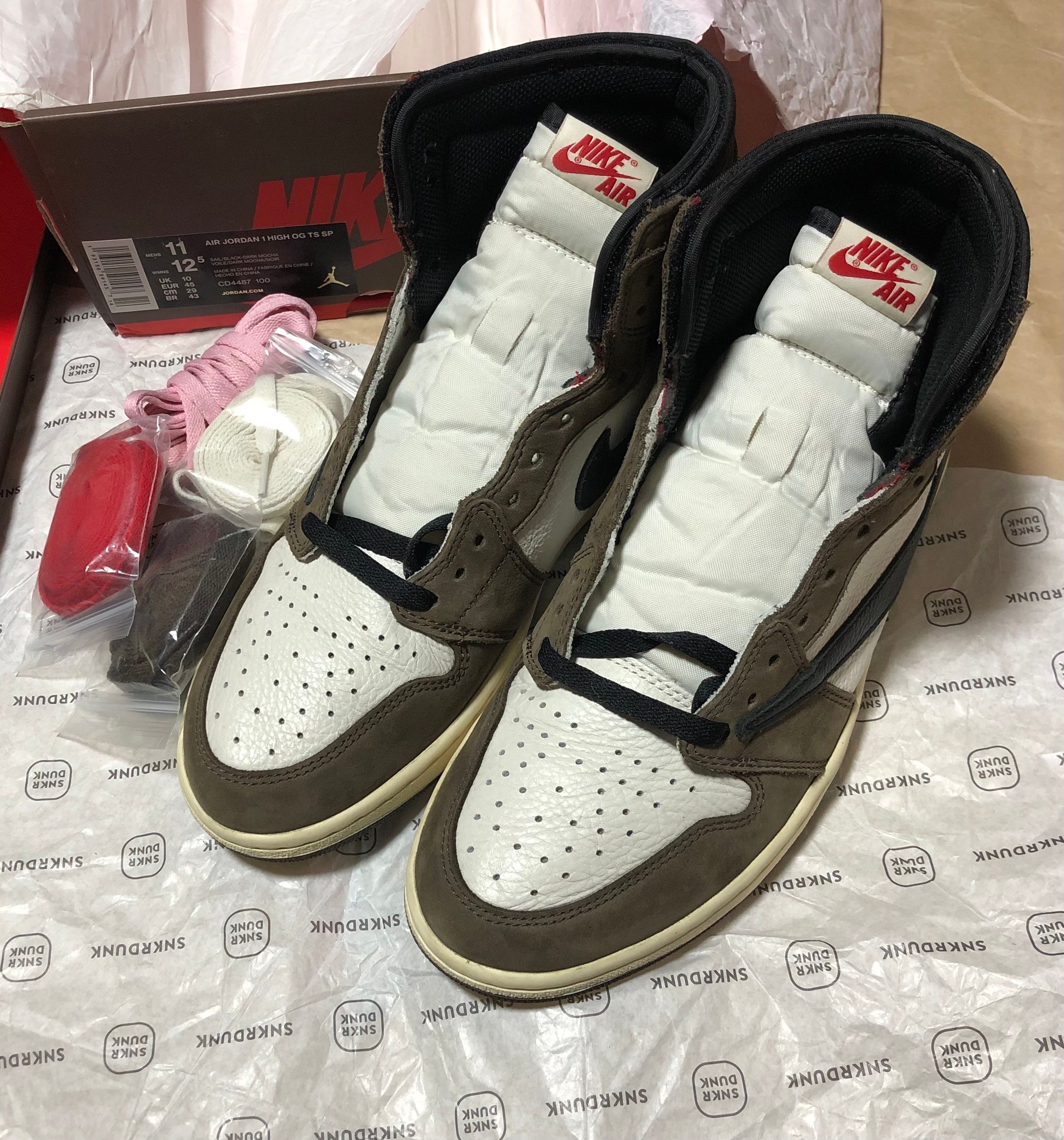 Travis Scott × Nike Air Jordan 1 Retro High OG TS SP "Sail/Dark Mocha"