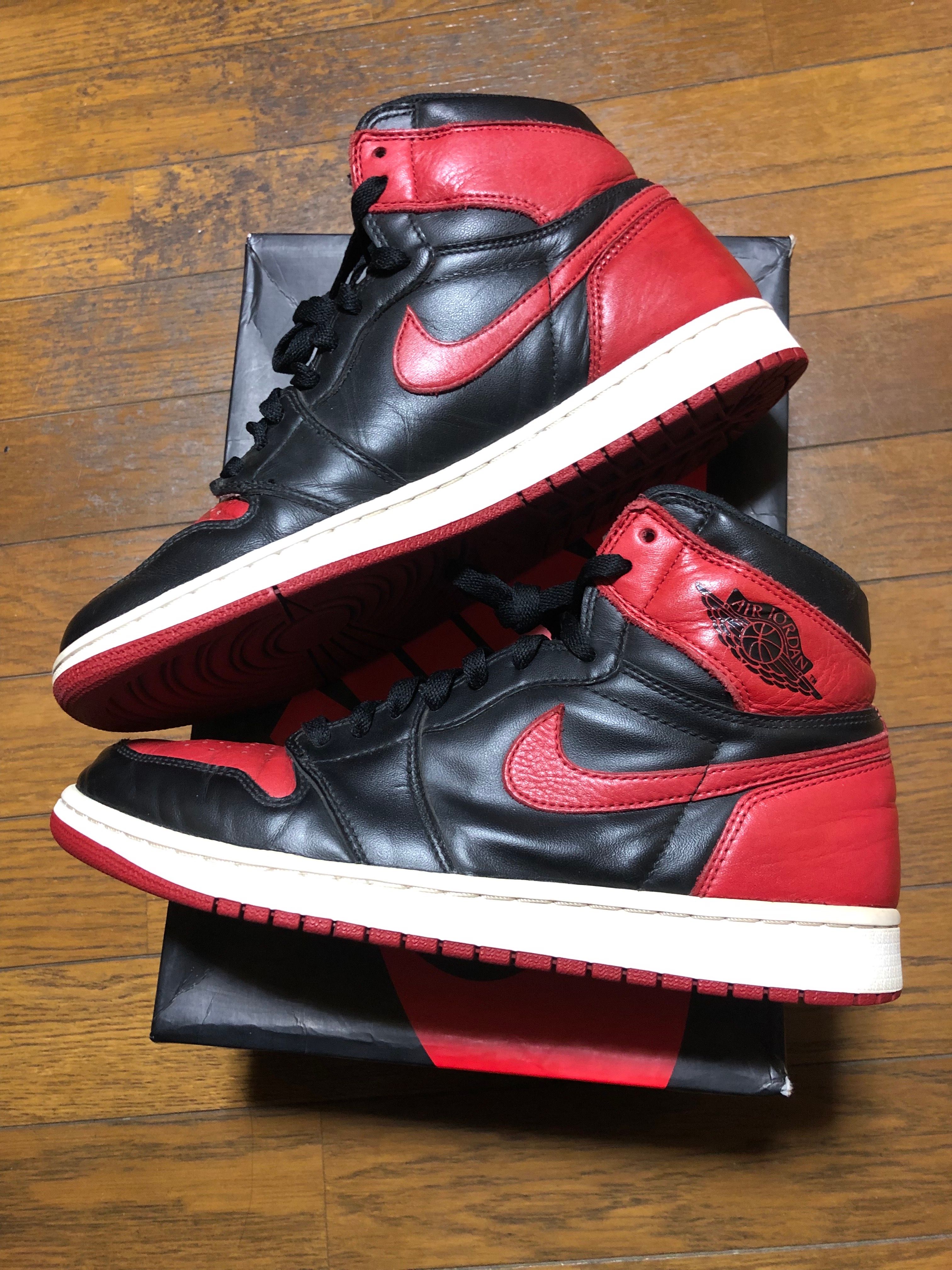 Nike Air Jordan 1 Retro High OG "Bred/Banned" (2016)