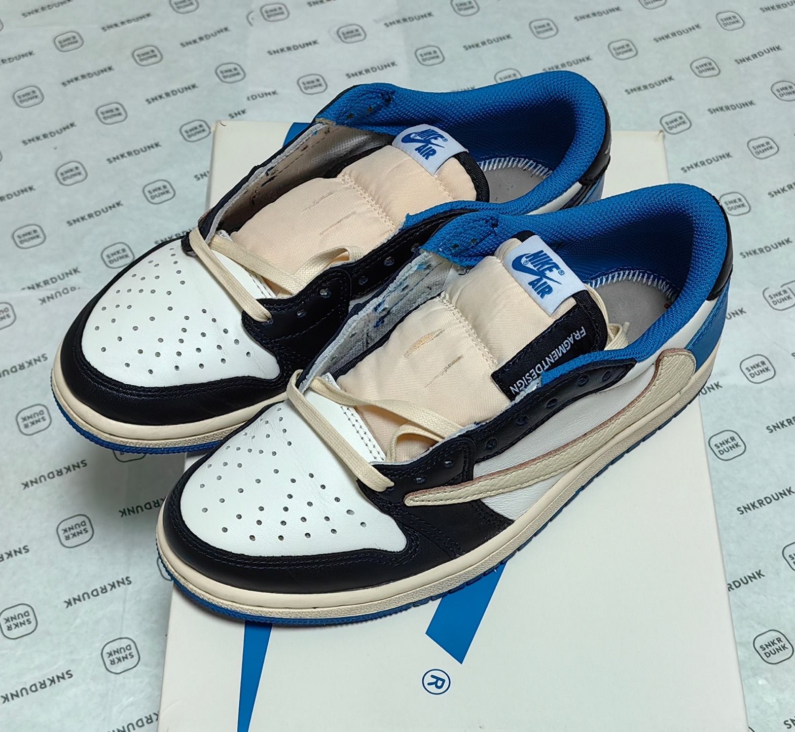Travis Scott × fragment design × Nike Air Jordan 1 Low OG SP "Military Blue"