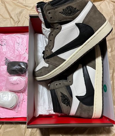 Travis Scott × Nike Air Jordan 1 Retro High OG TS SP "Sail/Dark Mocha"