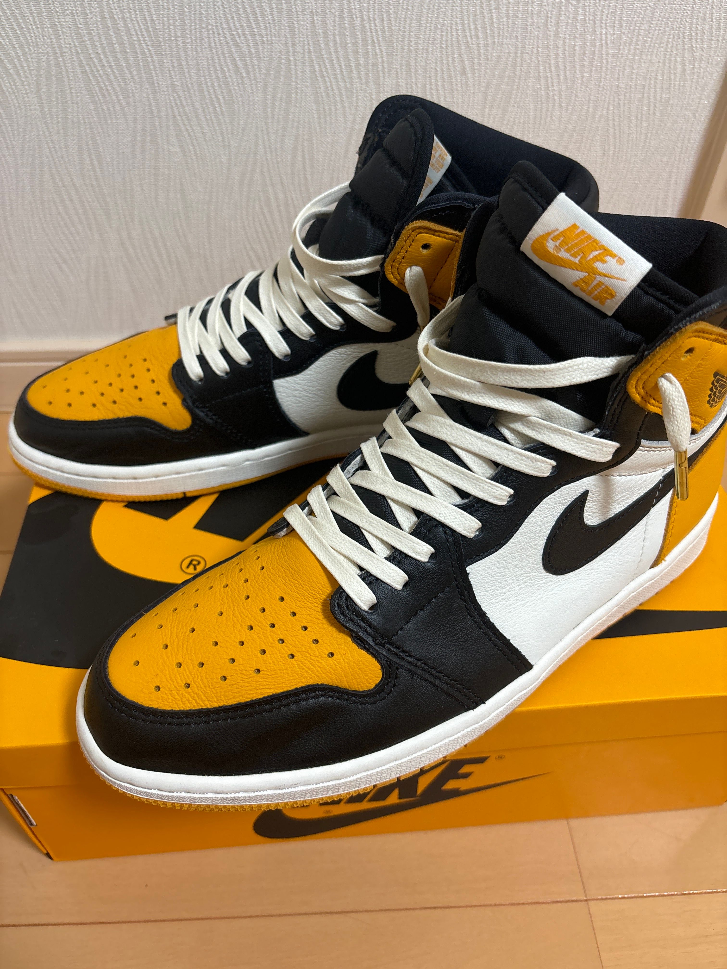 Nike Air Jordan 1 Retro High OG "Taxi"