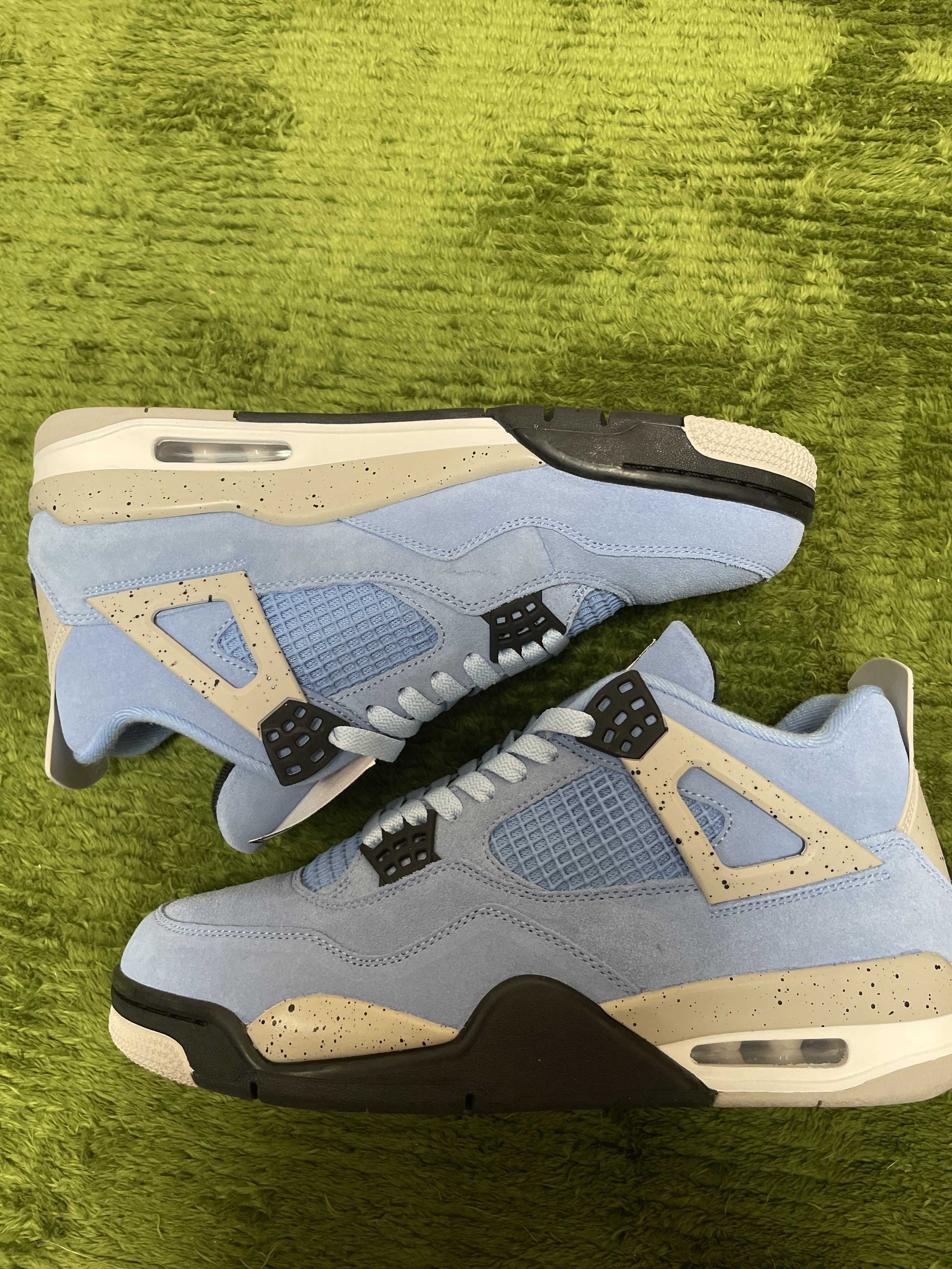 Nike Air Jordan 4 "University Blue"
