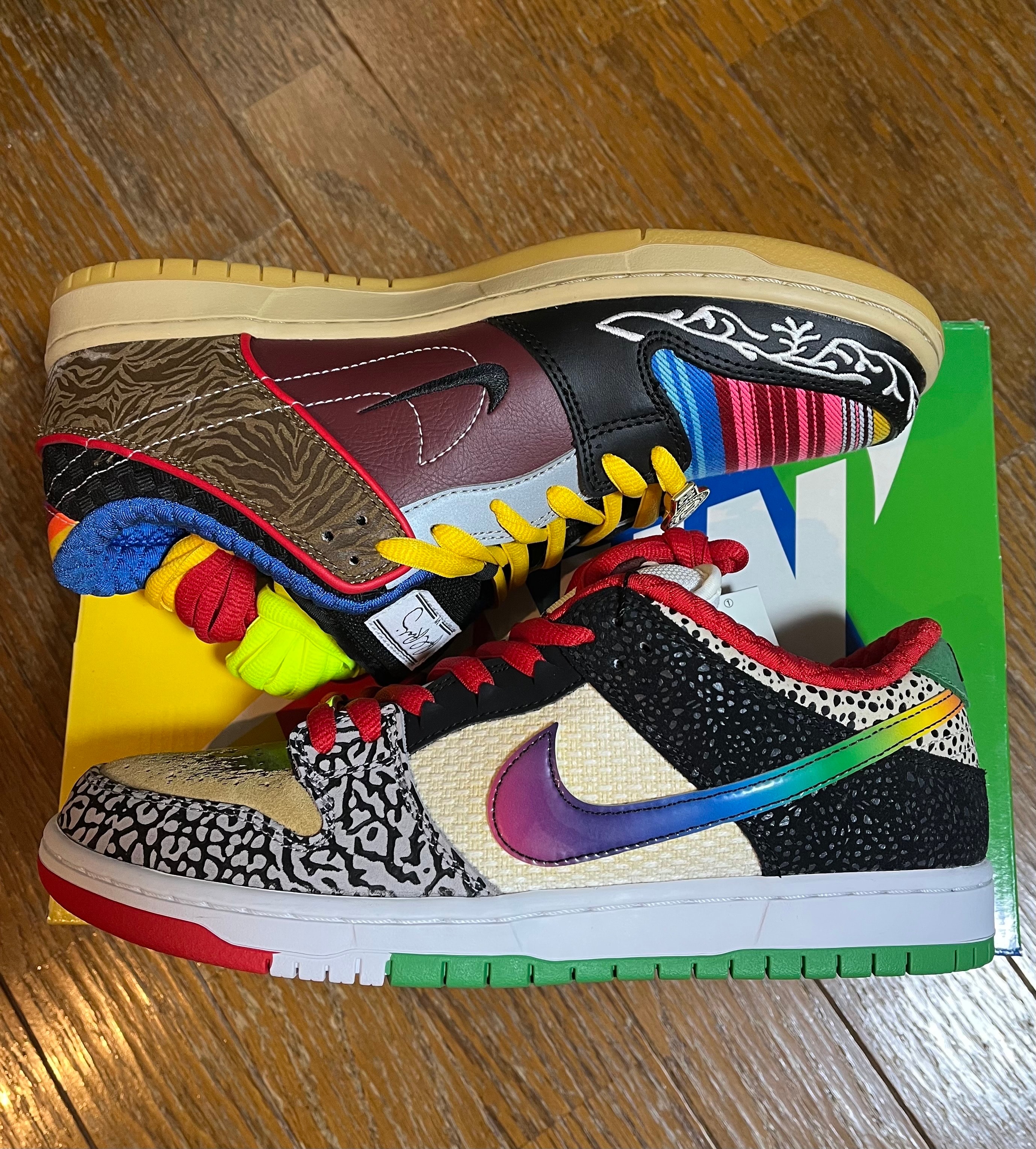 ナイキ SB ダンク ロー "ワット・ザ・ポール"