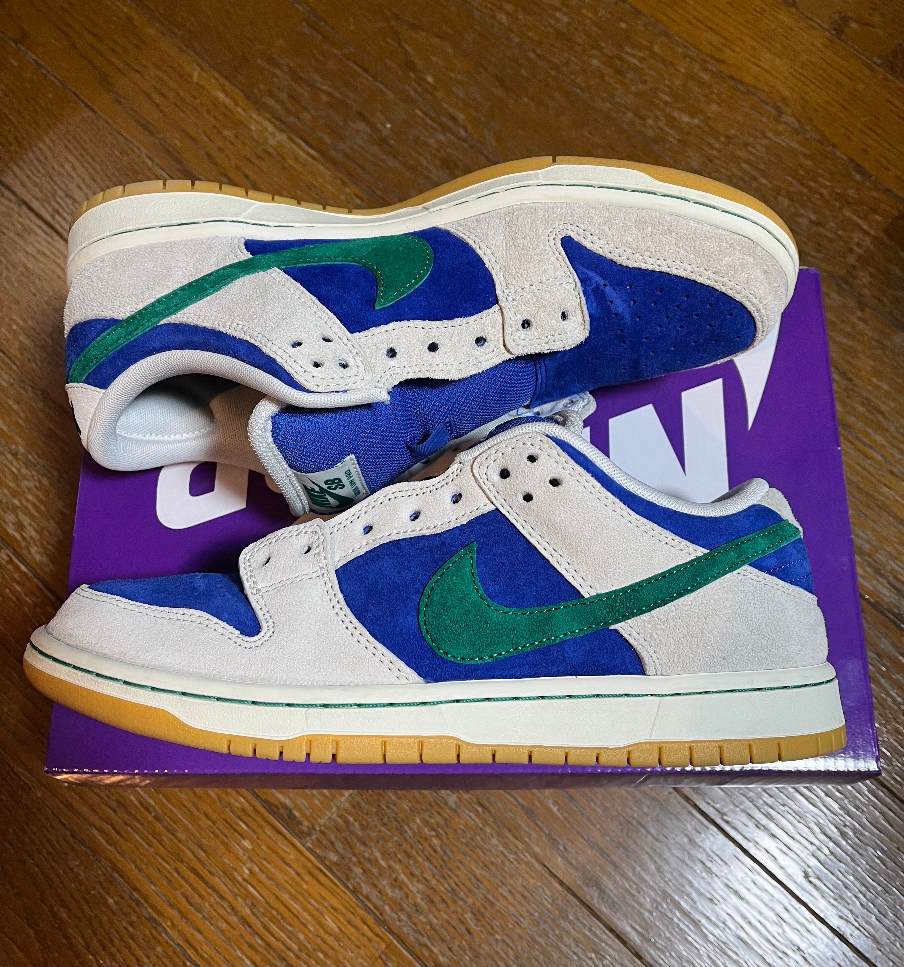 ナイキ SB ダンク ロー "ファントム/マラカイト/ハイパーロイヤル"