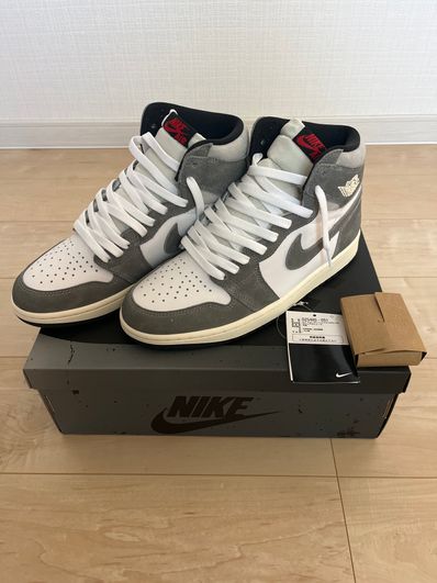 Nike Air Jordan 1 Retro High OG "Black and Smoke Grey"