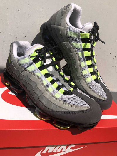 Nike Air Vapormax 95 "Neon"